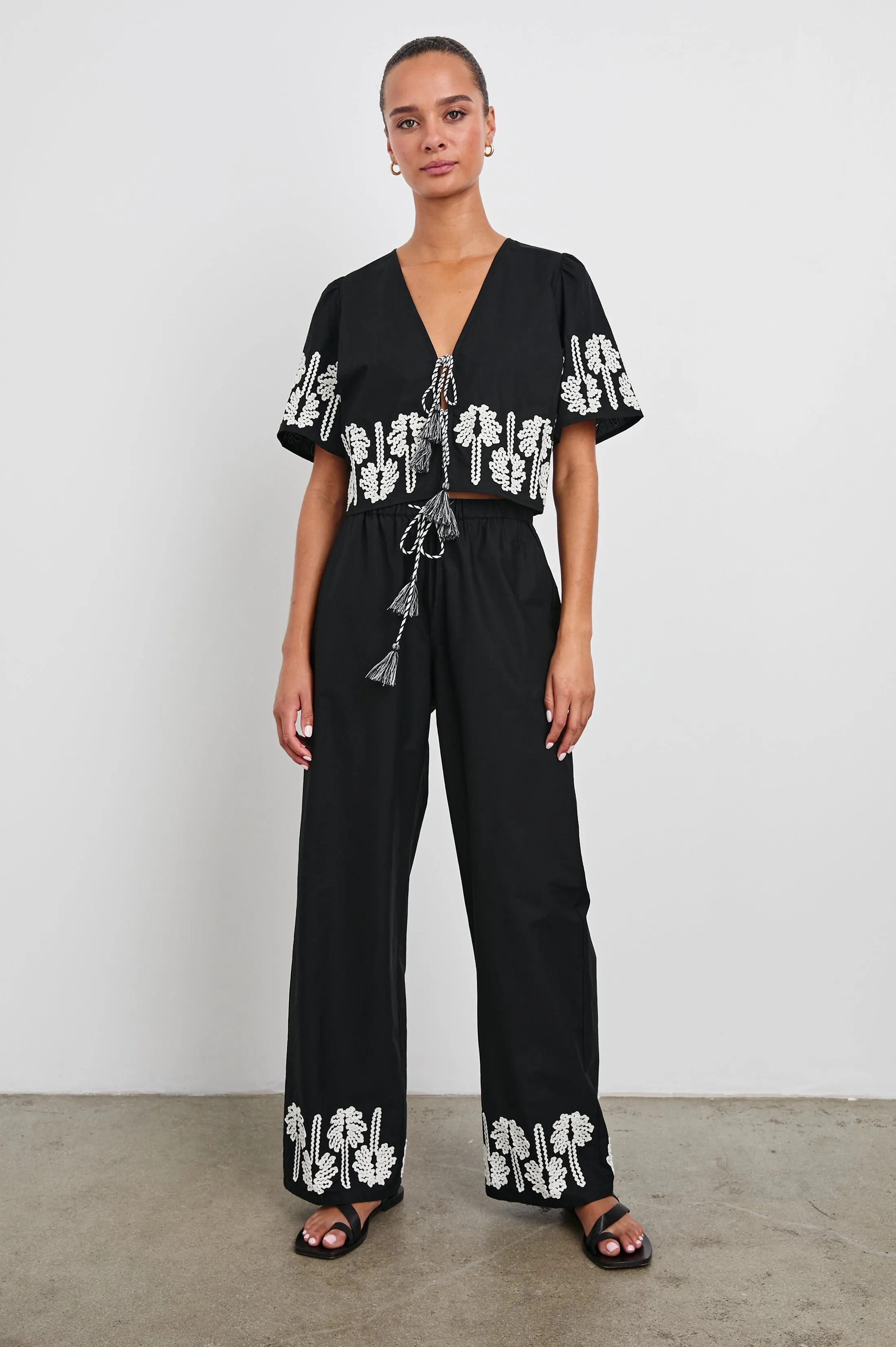EMMIE PANT - BLACK IVORY PALM TREES sold by Rails product image thumbnail 3