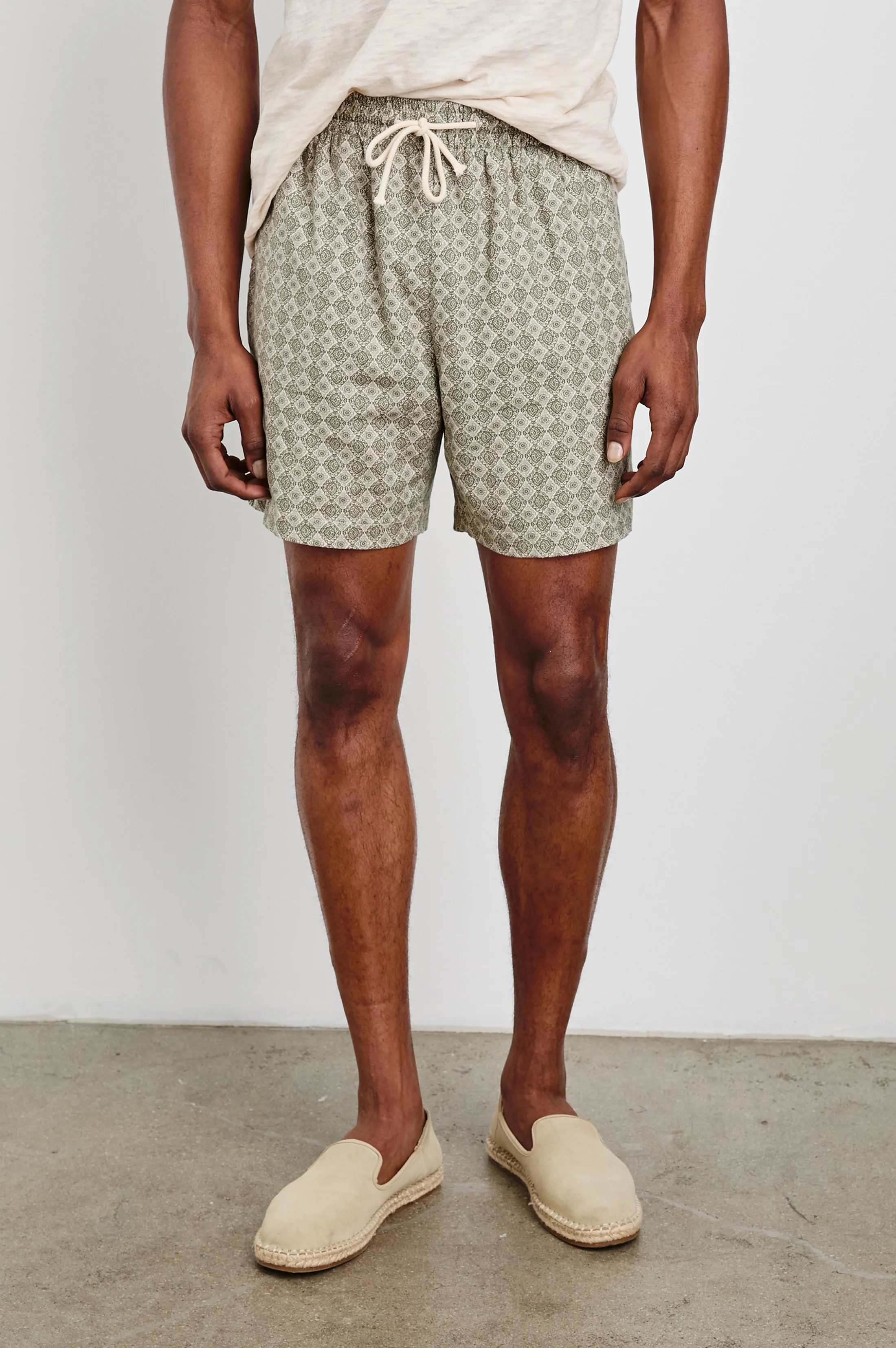 ARIES SHORT - DIAMOND OAT OLIVE sold by Rails