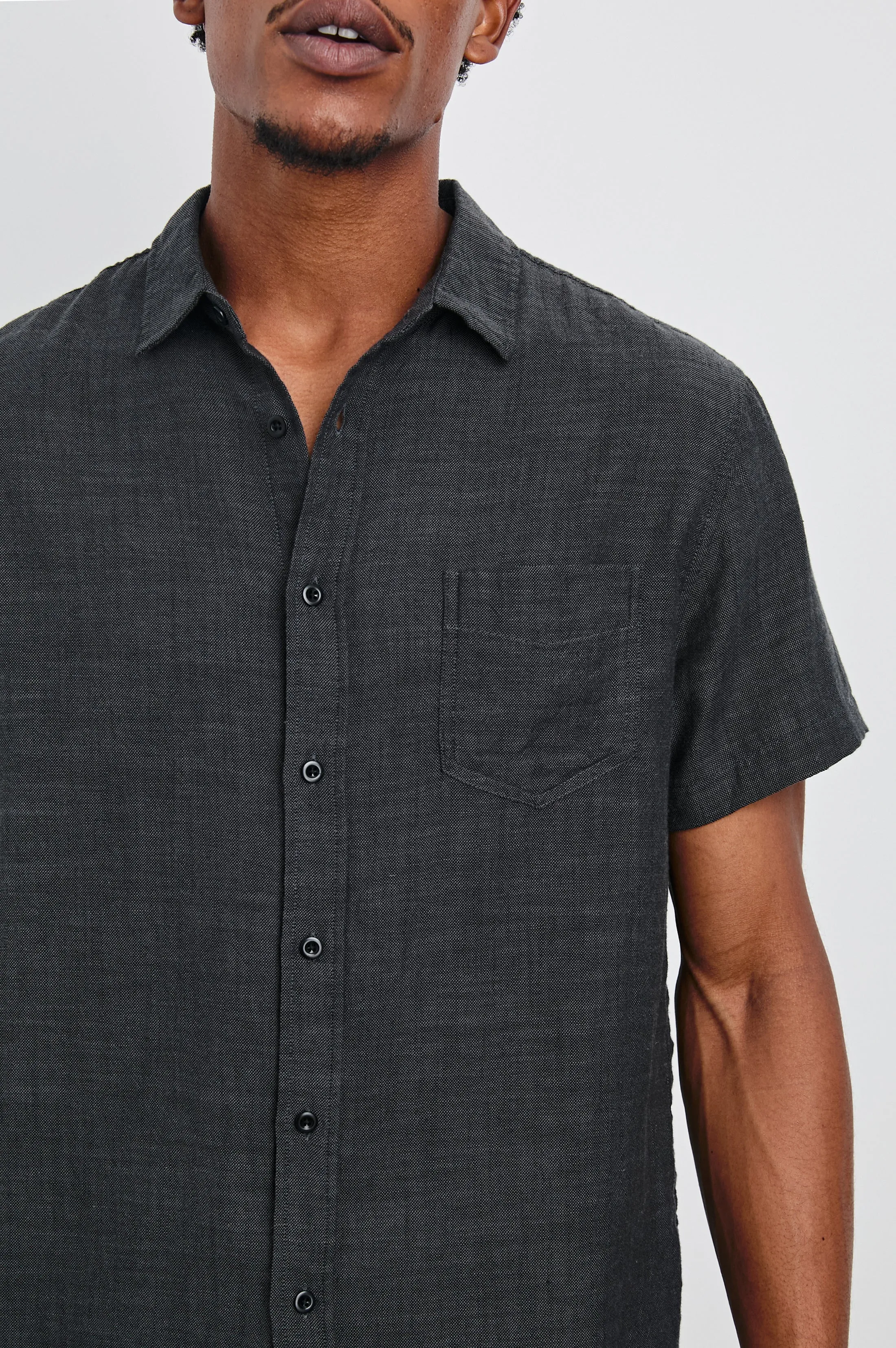 FAIRFAX SHIRT - BLACK CHAMBRAY sold by Rails product image thumbnail 2