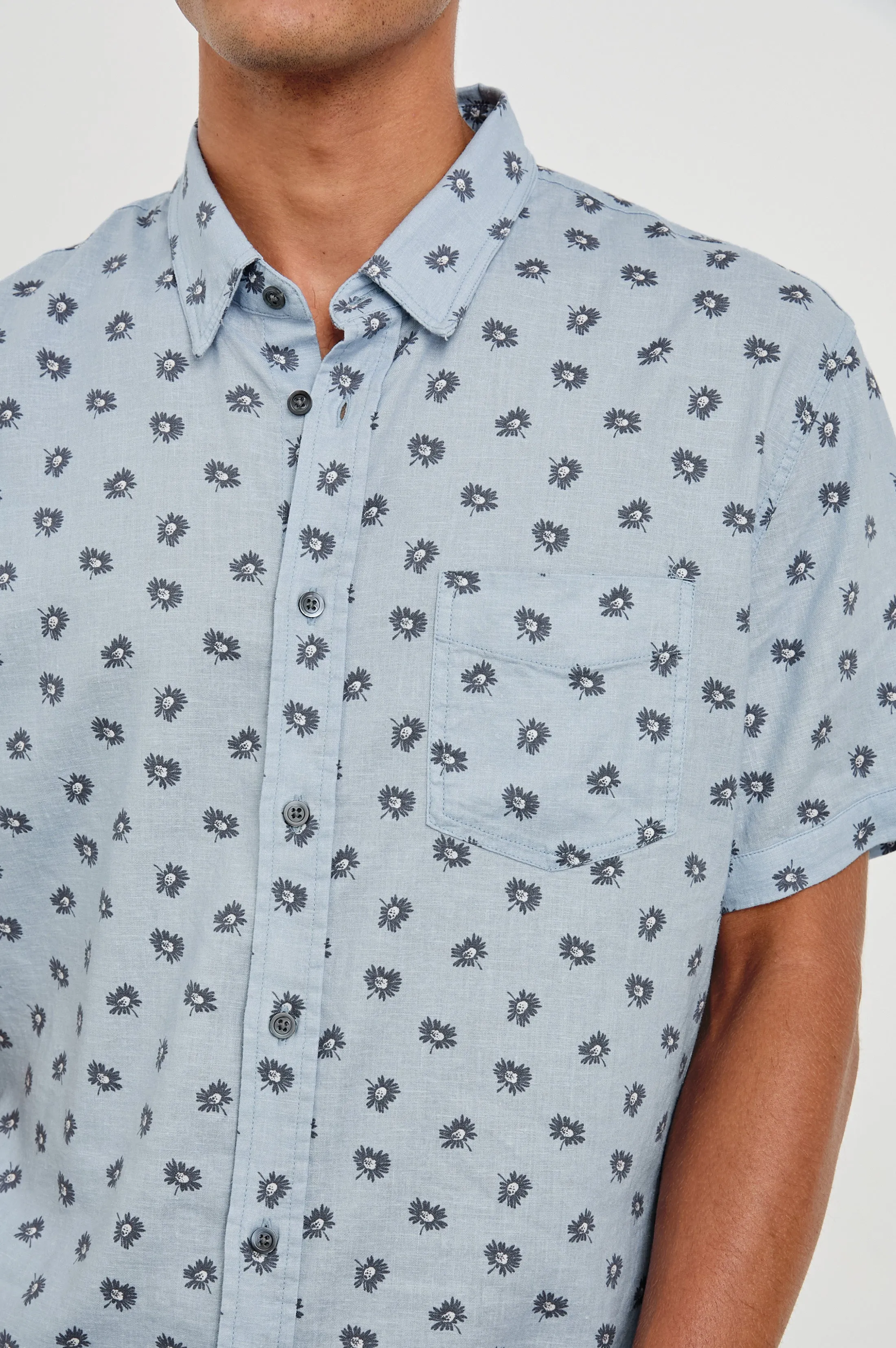 CARSON SHIRT - DAISY TOSS CELESTIAL sold by Rails product image thumbnail 2