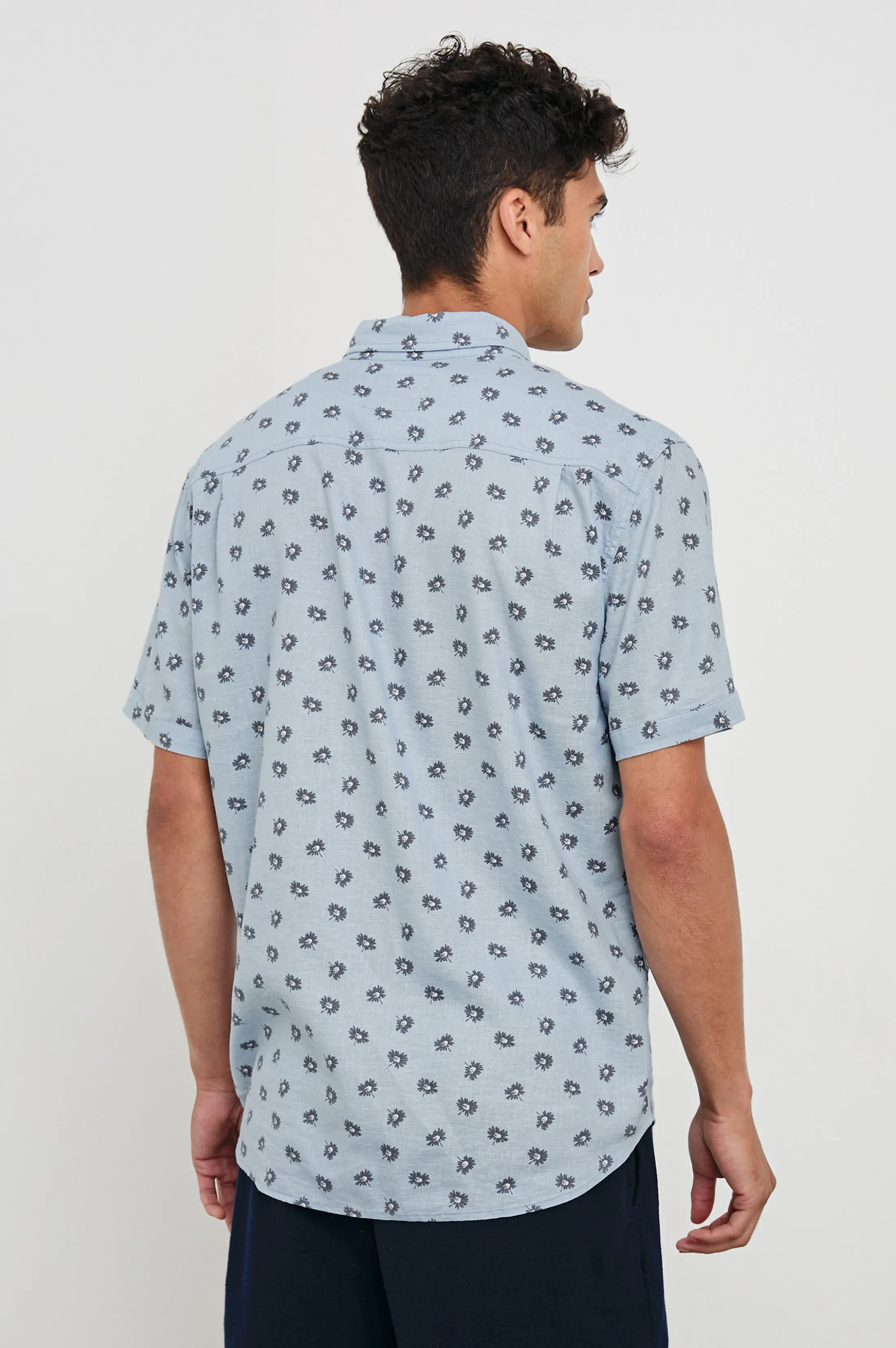 CARSON SHIRT - DAISY TOSS CELESTIAL sold by Rails product image thumbnail 5