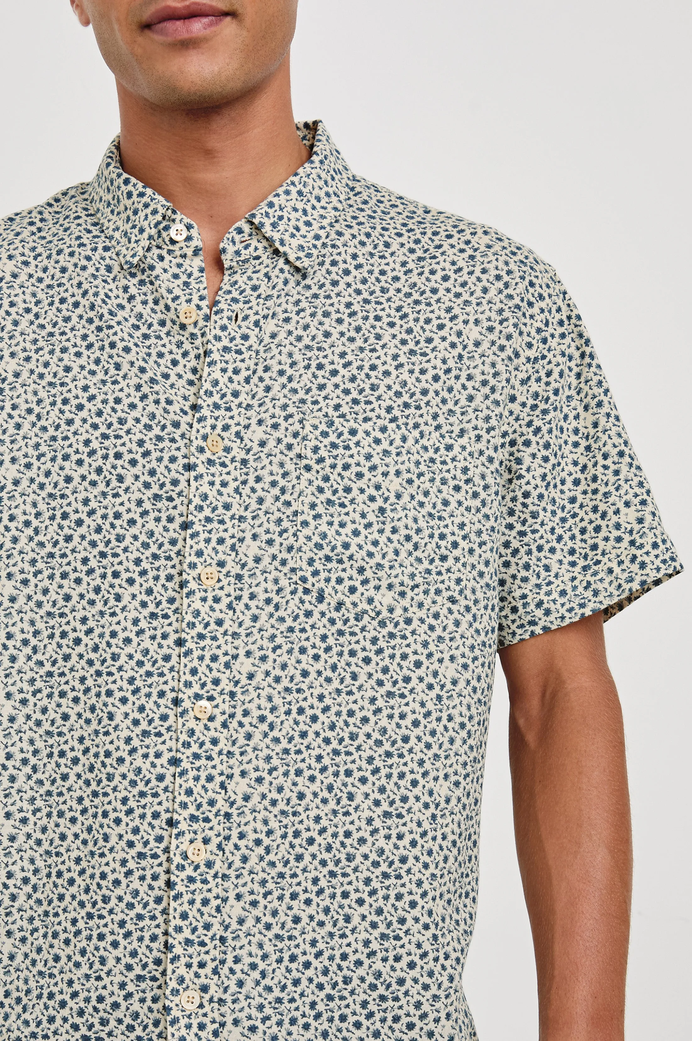 CARSON SHIRT - AUTUMN DAISY OCEAN sold by Rails product image thumbnail 3