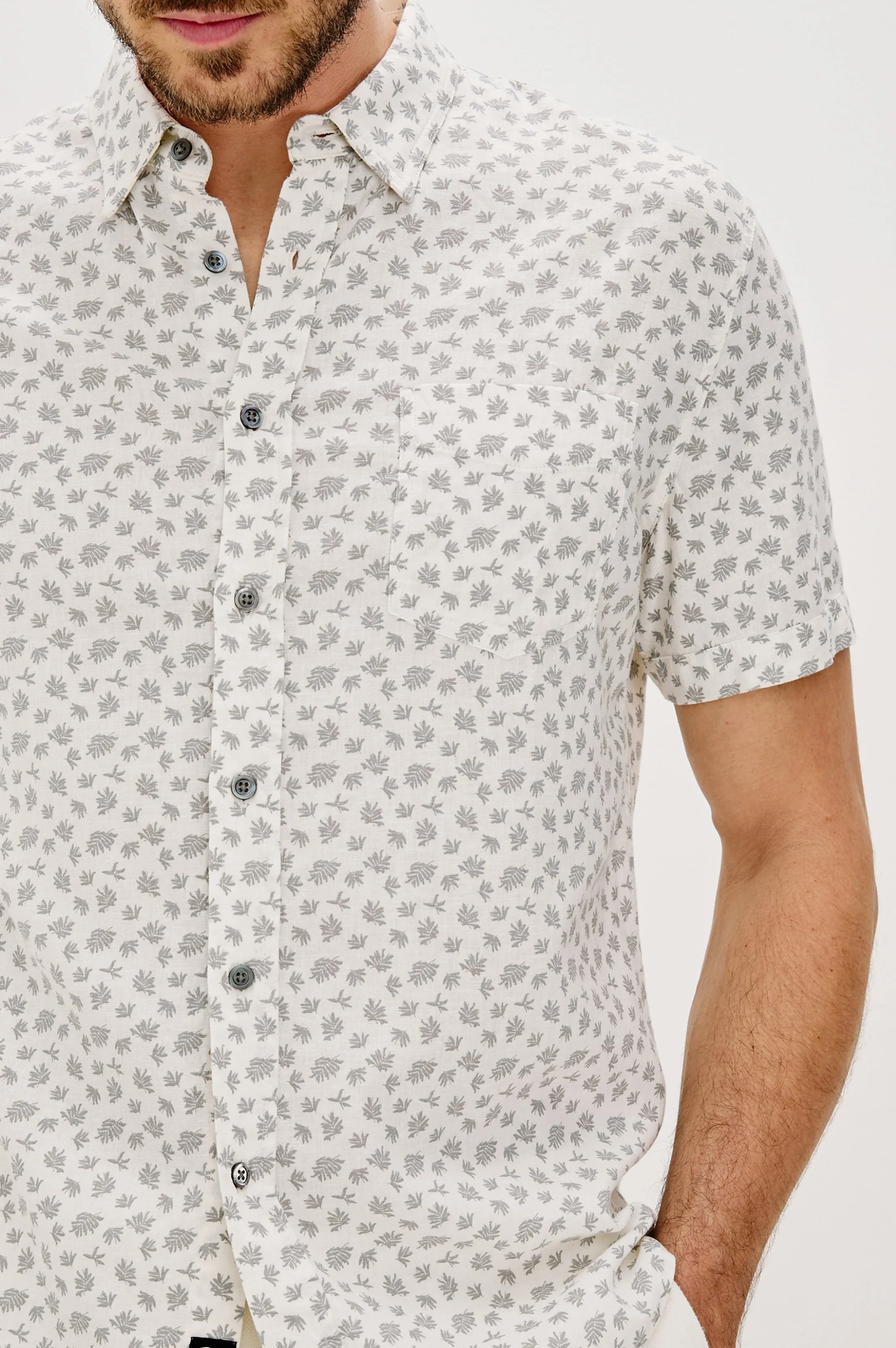 CARSON SHIRT - NERVOUS LEAF WHITE sold by Rails product image thumbnail 2