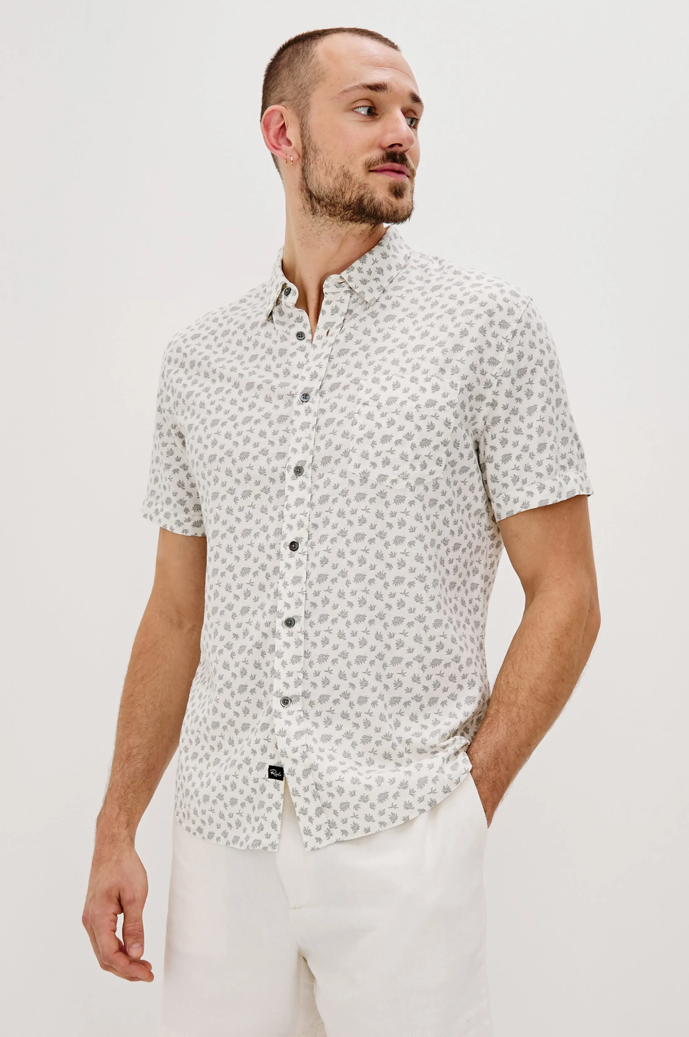 CARSON SHIRT - NERVOUS LEAF WHITE sold by Rails