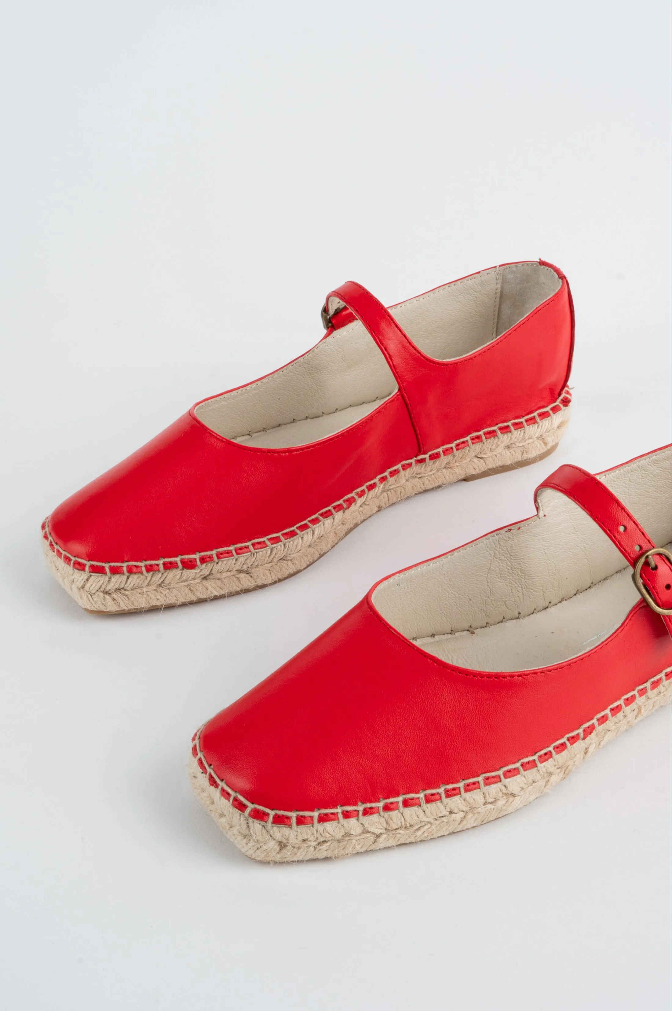INTENTIONALLY BLANK RAFA FLAT - CHERRY sold by Rails product image thumbnail 2
