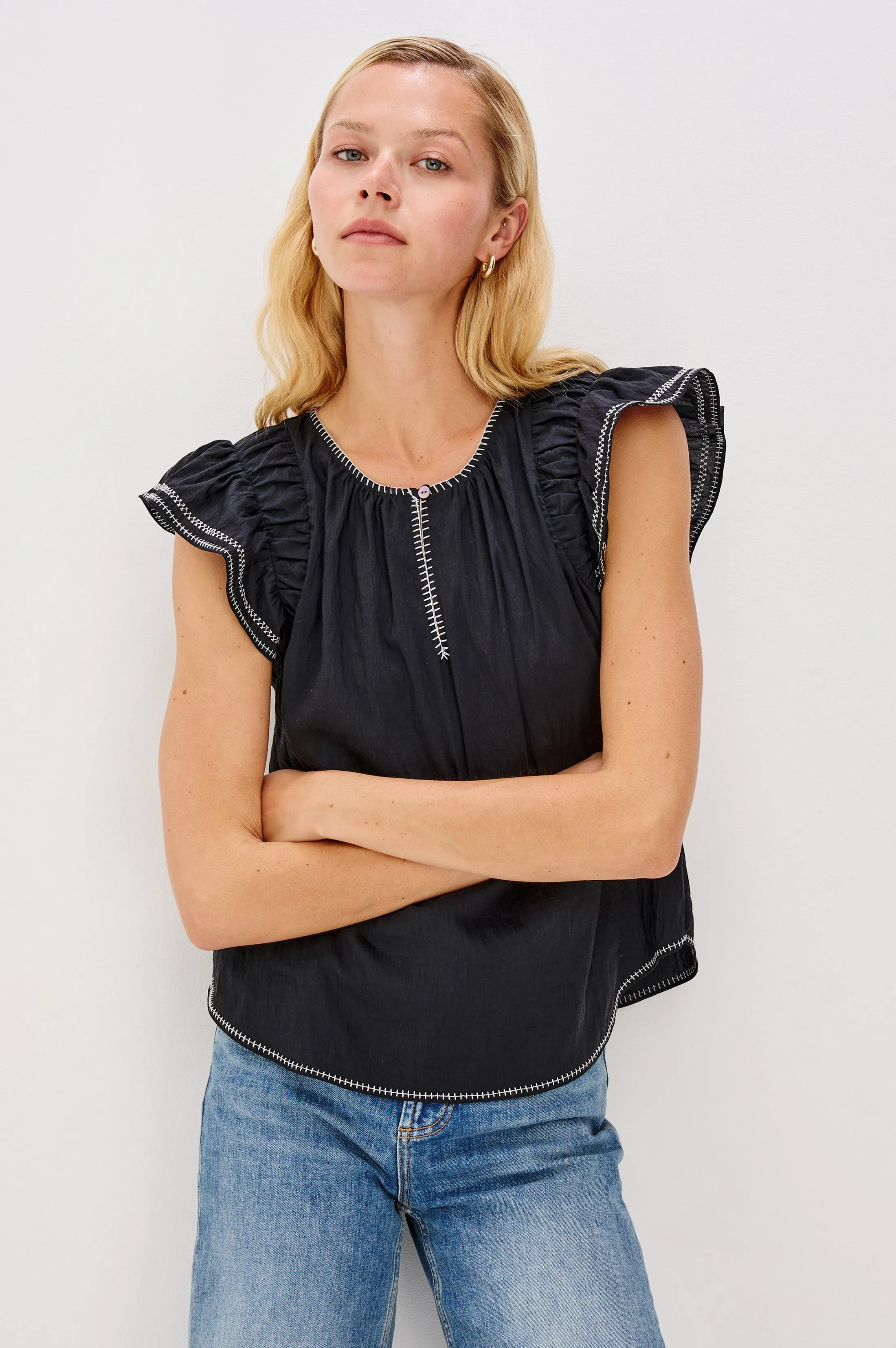 SABLE TOP - BLACK sold by Rails