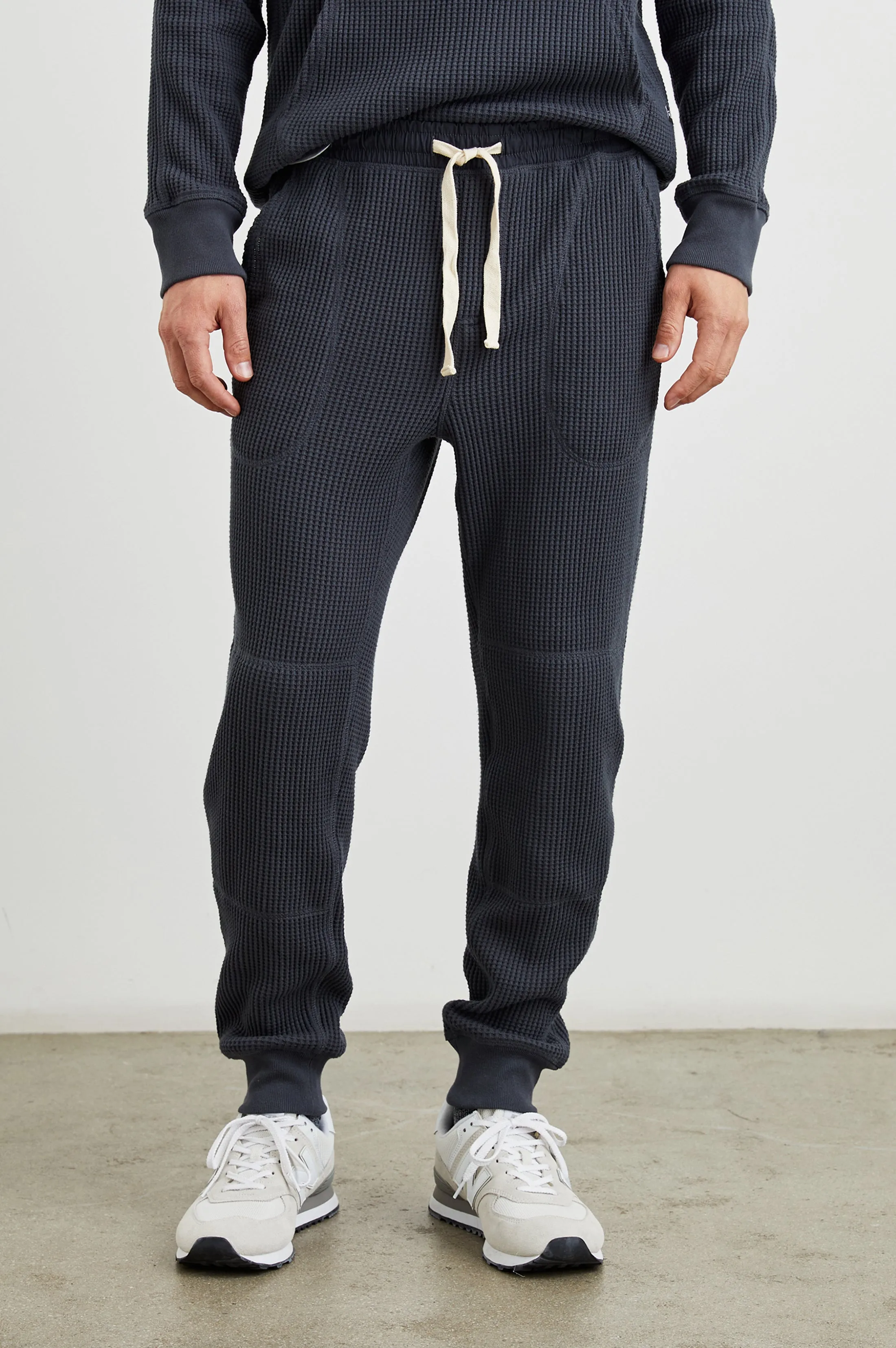 COOPER SWEATPANT - INK sold by Rails