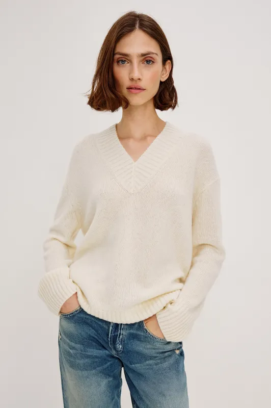 GISELLA SWEATER - IVORY sold by Rails