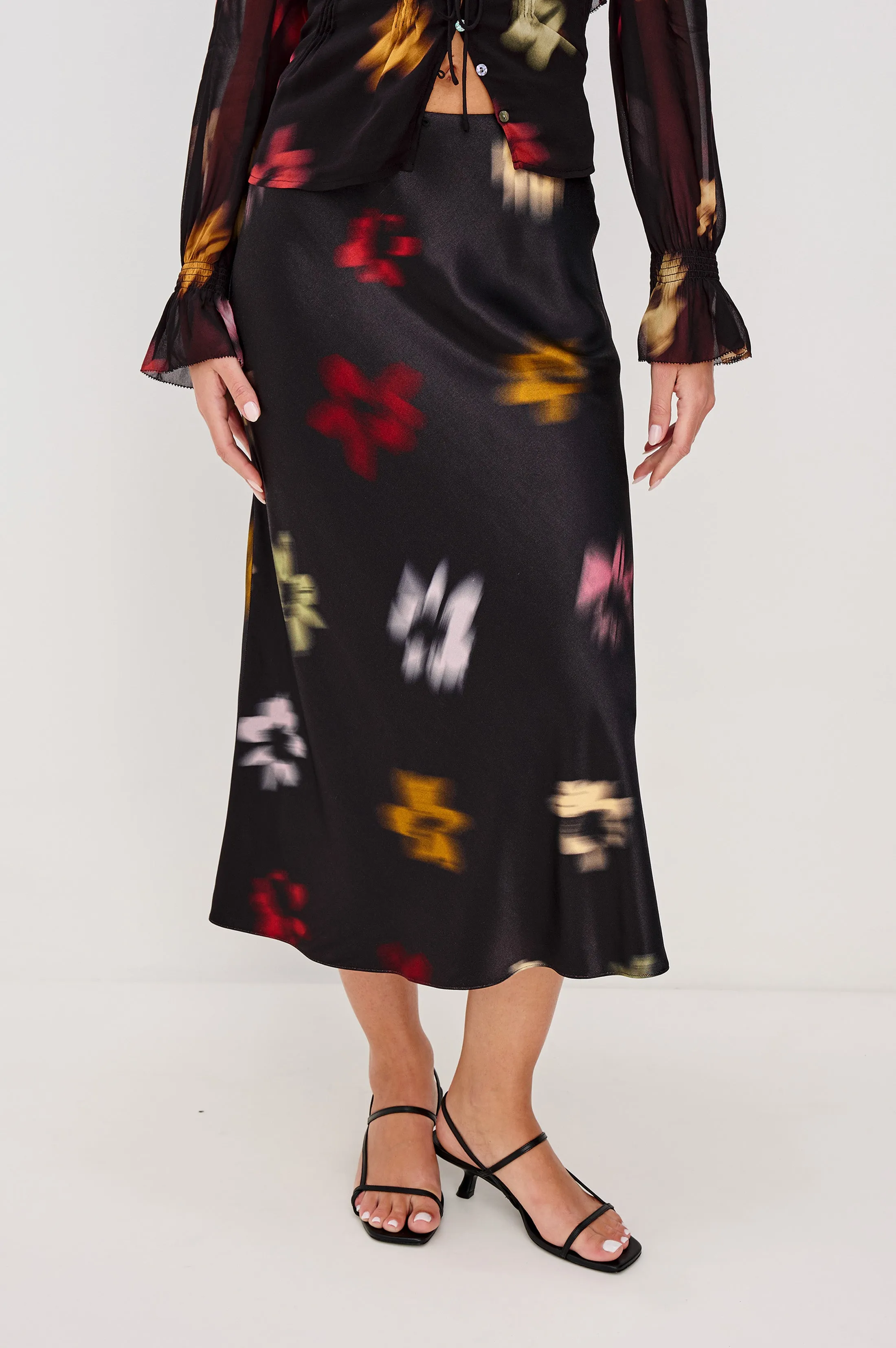 ANYA SKIRT - ONYX BLURRED FLORAL sold by Rails