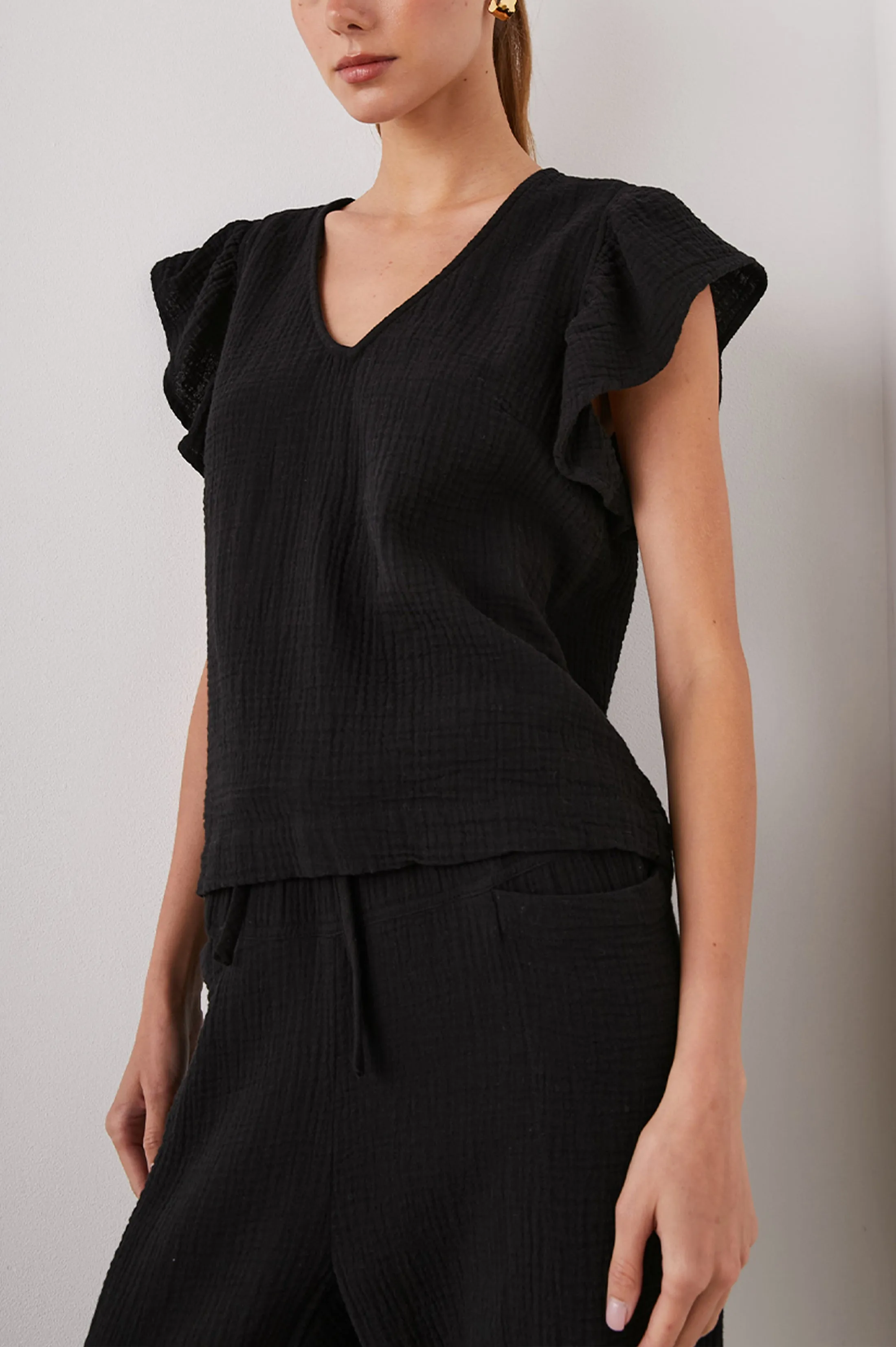 LELA SHIRT - BLACK sold by Rails