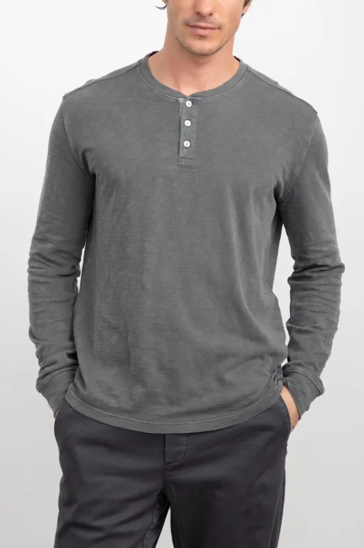 SKHI HENLEY - WASHED BLACK sold by Rails