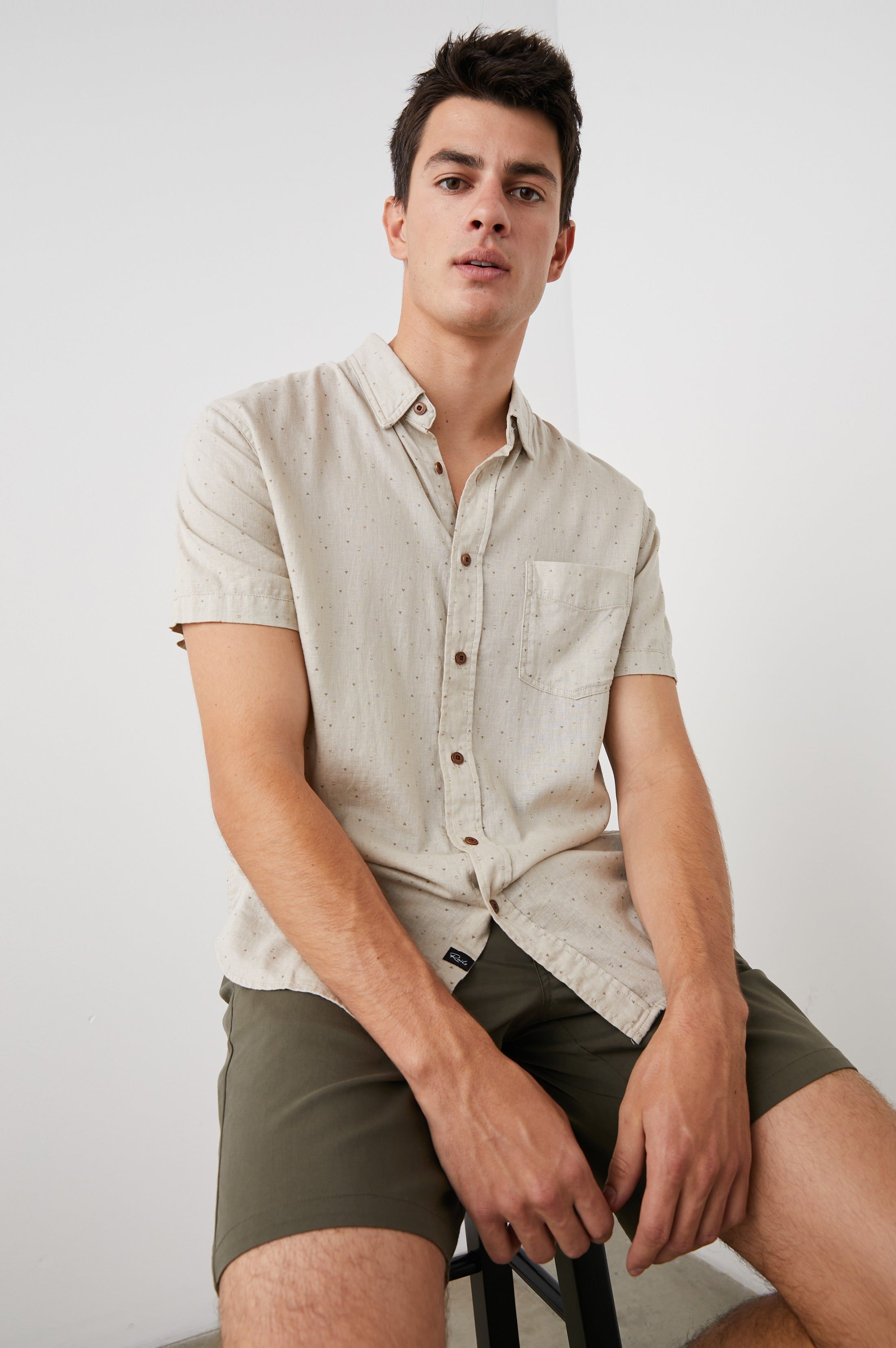 CARSON SHIRT - TRIANGLE GEO RETRO PAPER sold by Rails product image thumbnail 4