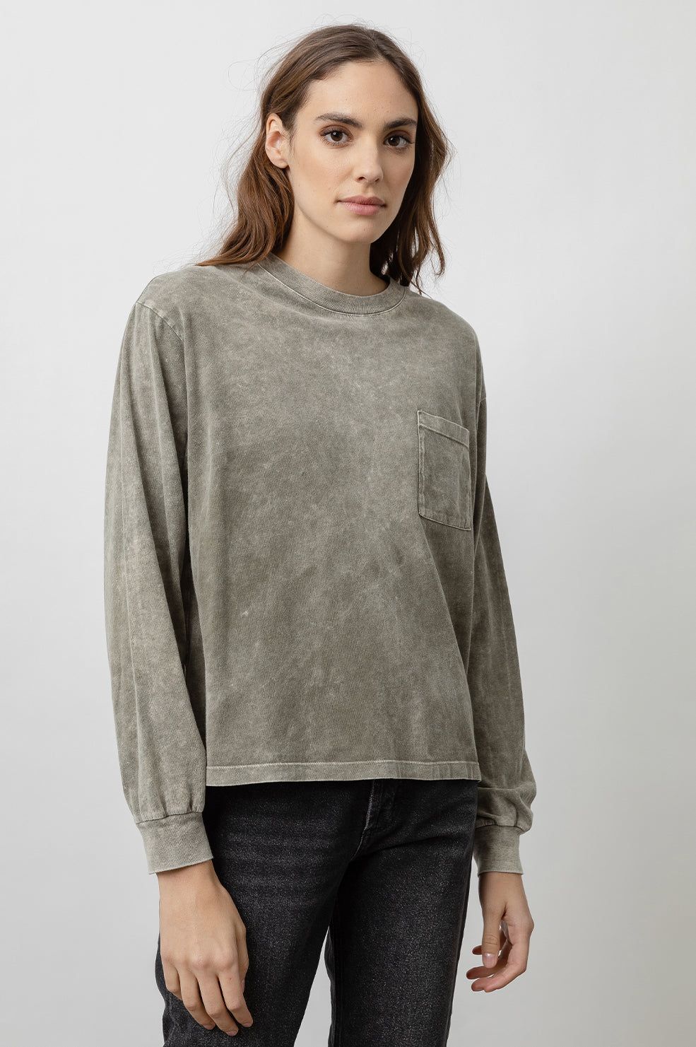 THE L/S BOXY CREW T-SHIRT - MOSS ACID WASH sold by Rails