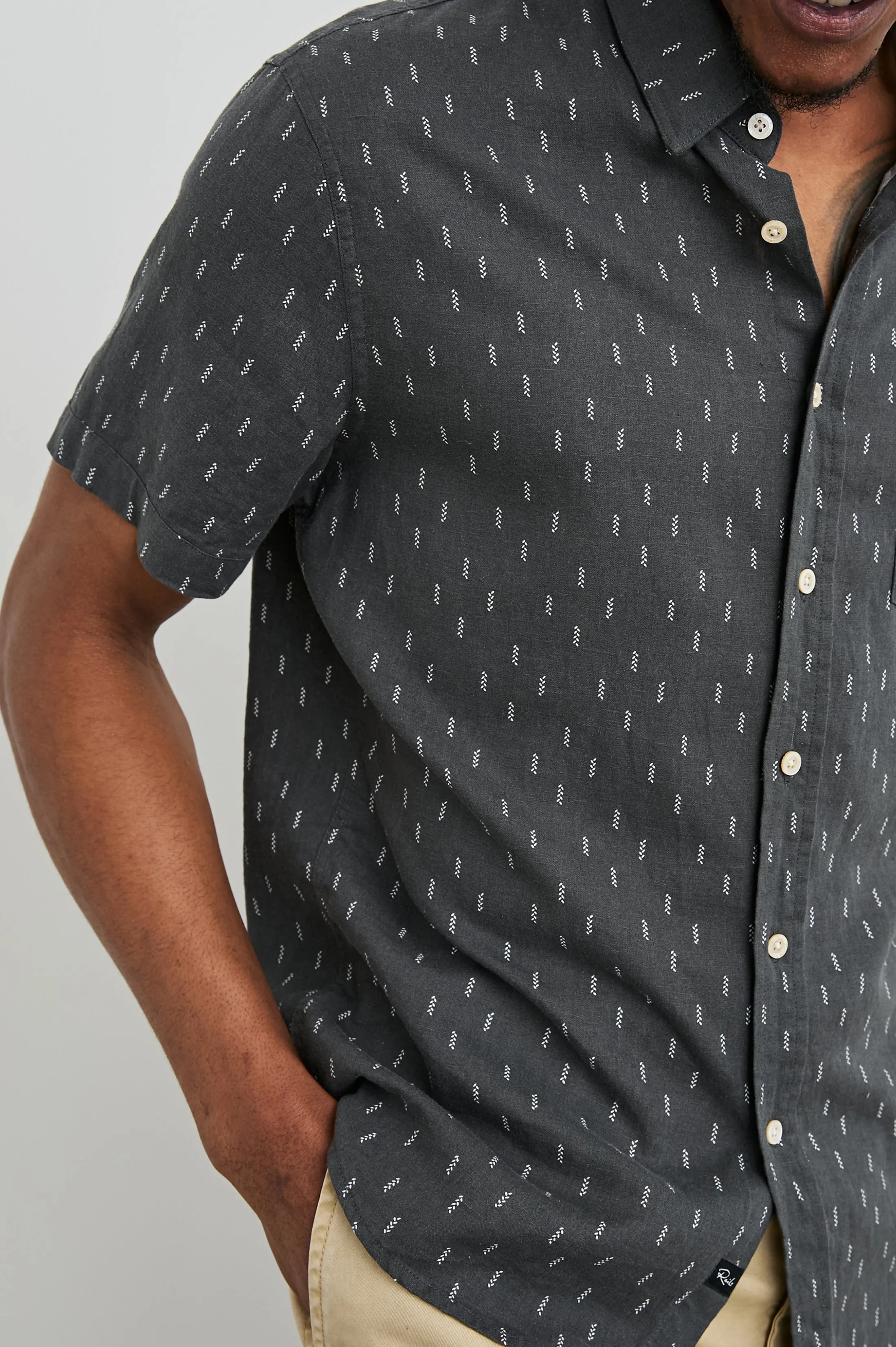 CARSON SHIRT - LOUIS LEAF BLACK sold by Rails product image thumbnail 2