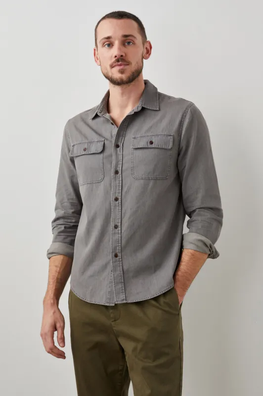 RHET SHIRT - WASHED BLACK CHAMBRAY made by Rails