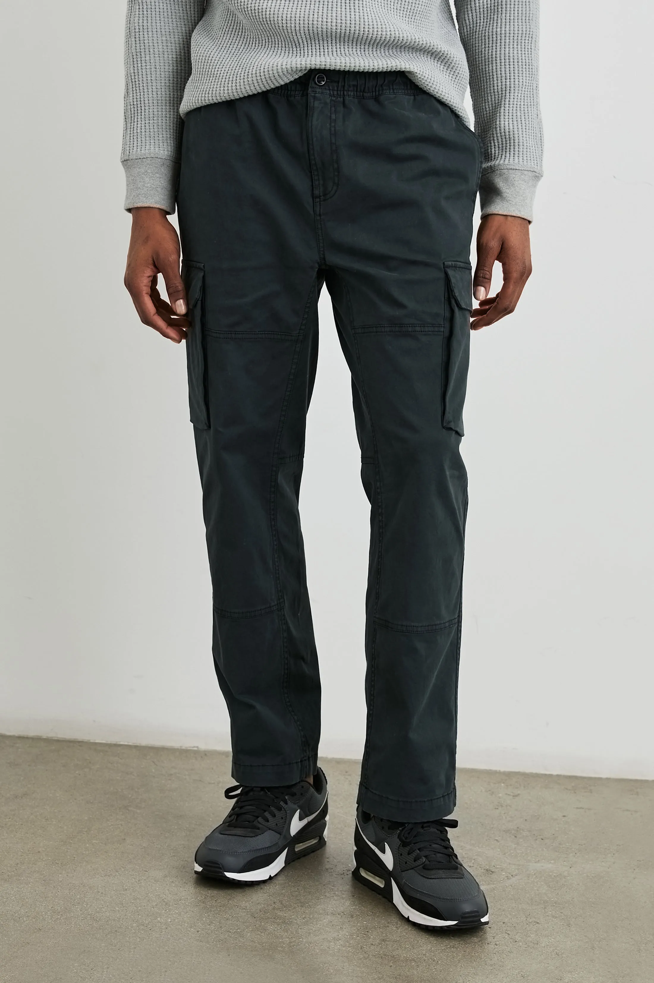 JAIDEN PANT - BLACK sold by Rails