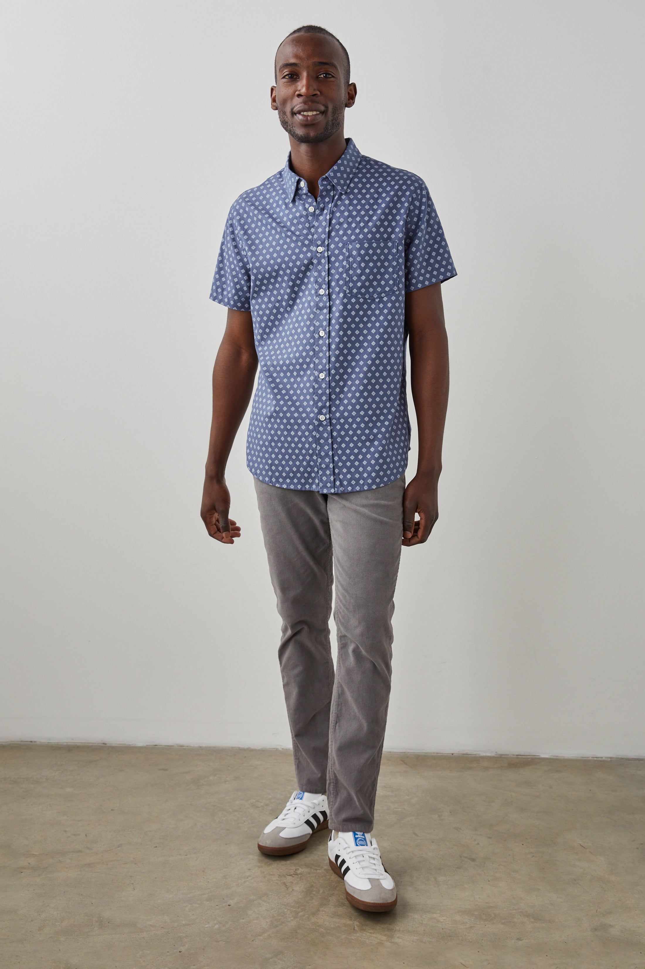 FAIRFAX SHIRT - GEO DIAMOND WHITE BLUE sold by Rails product image thumbnail 3