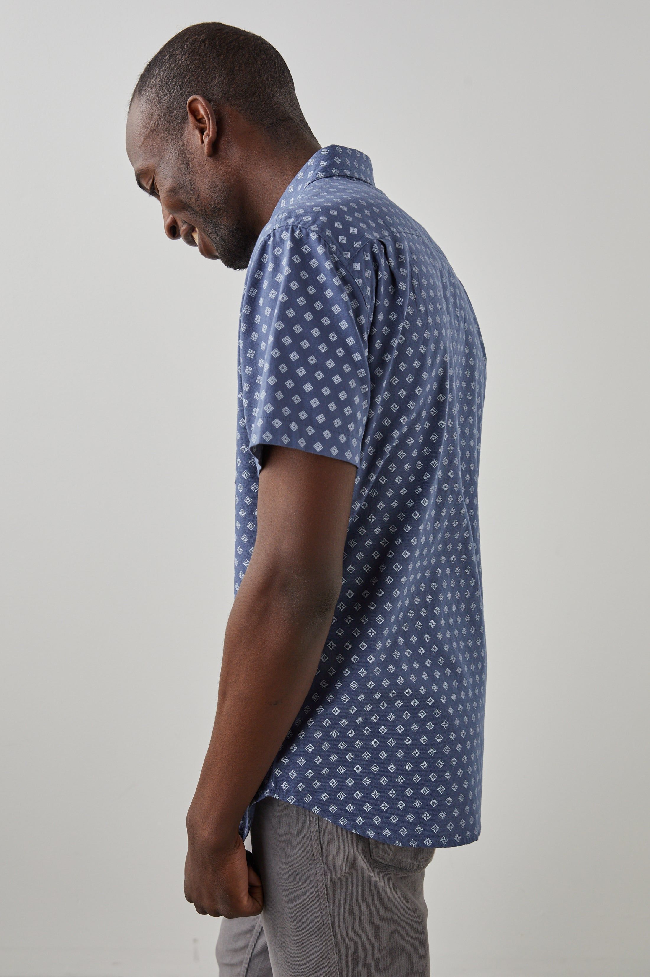 FAIRFAX SHIRT - GEO DIAMOND WHITE BLUE sold by Rails product image thumbnail 4