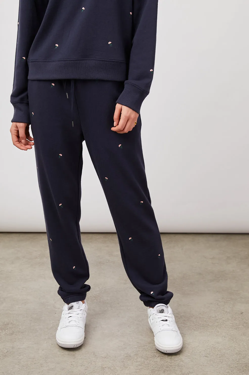 KINGSTON SWEATPANT - NAVY BUDS sold by Rails