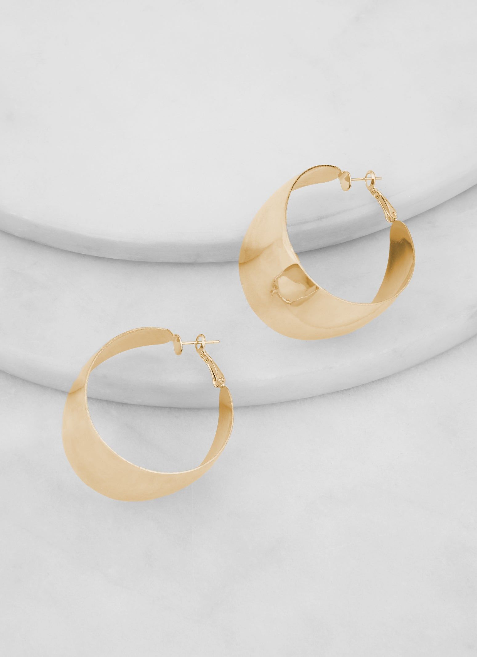 Chunky Tapered Hoop Earrings sold by Rainbow product image thumbnail 3