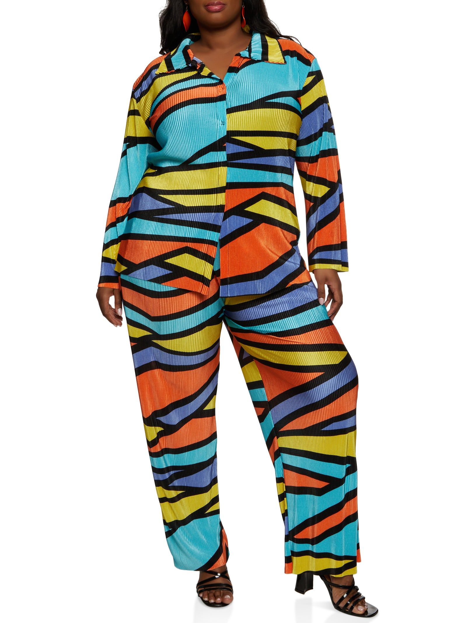 Plus Size Plisse Printed Button Front Shirt sold by Rainbow product image thumbnail 3