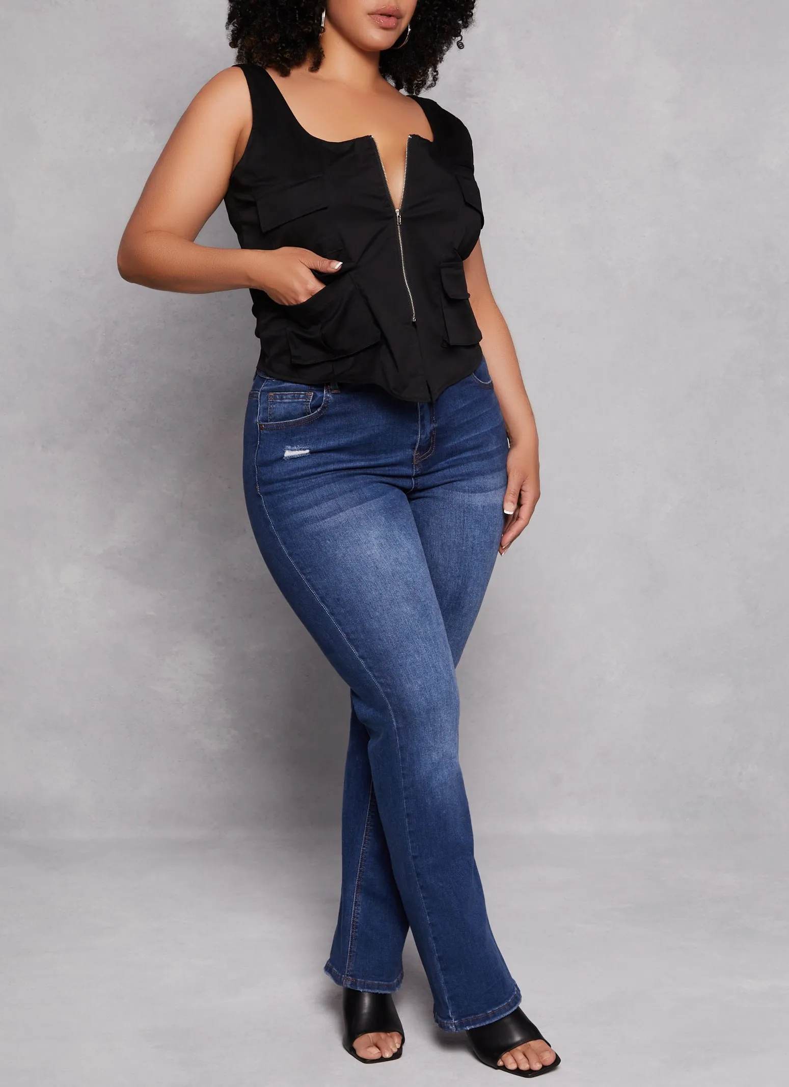 Plus Size Cargo Pocket Zip Front Cropped Tank Top sold by Rainbow product image thumbnail 2