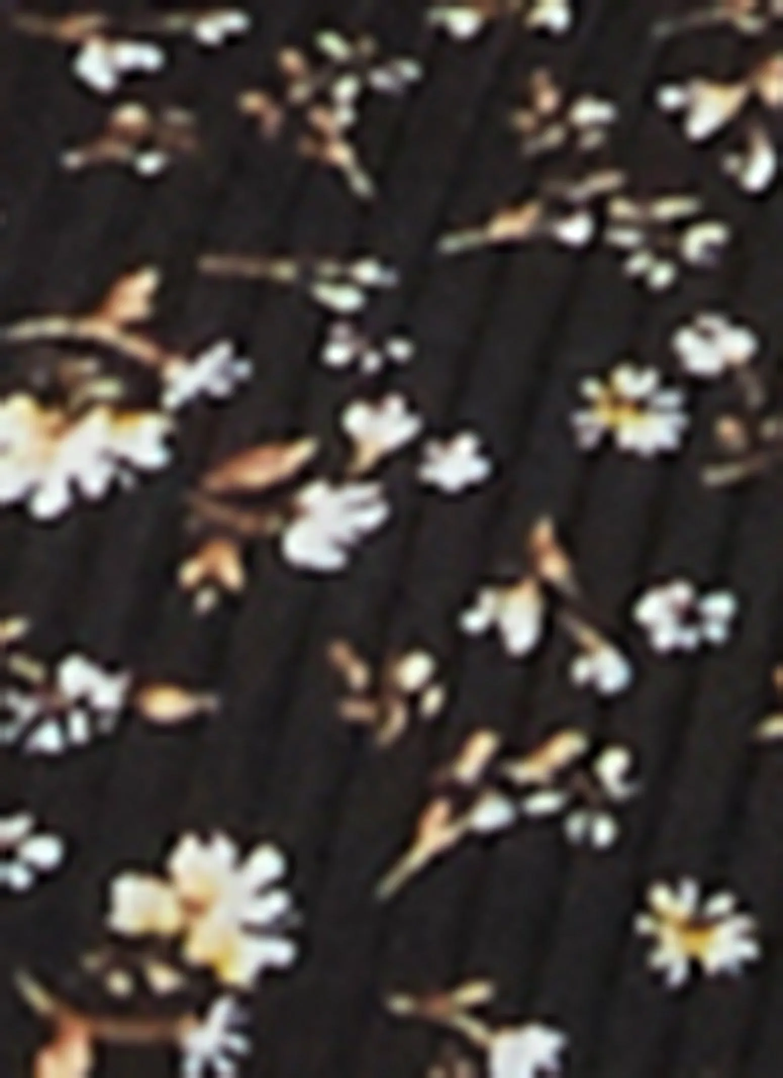 Ribbed Floral Print Twist Front Crop Top sold by Rainbow product image thumbnail 4