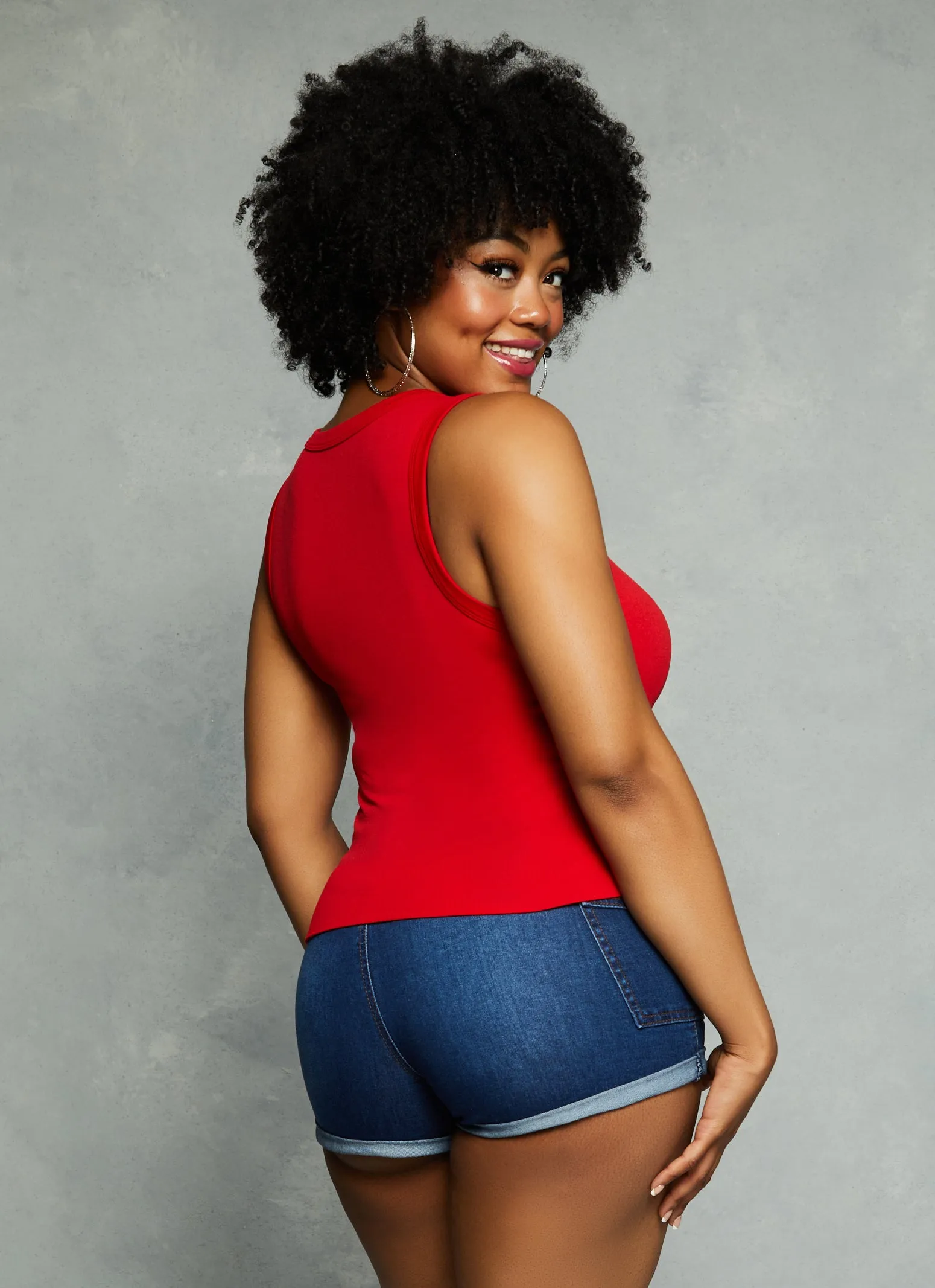 Plus Size Seamless Scoop Neck Tank Top sold by Rainbow product image thumbnail 3