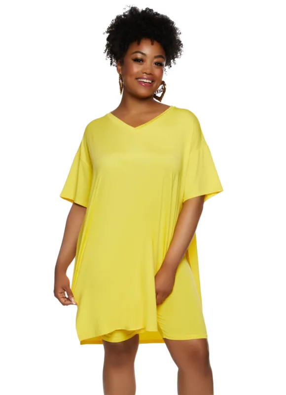 Plus Size Daisy Side Slit Oversized Tee sold by Rainbow