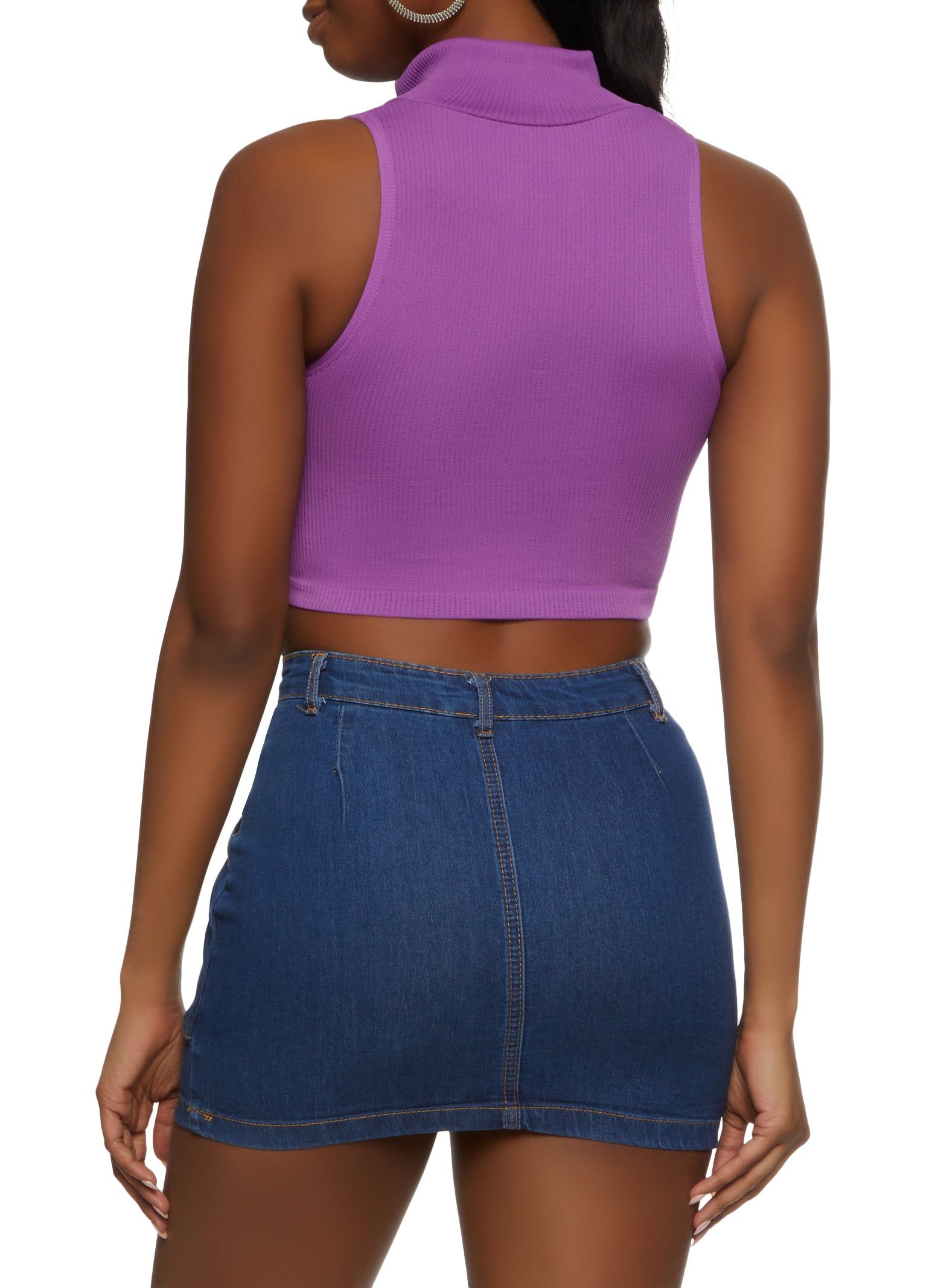 Seamless Half Zip Cropped Tank Top sold by Rainbow product image thumbnail 2