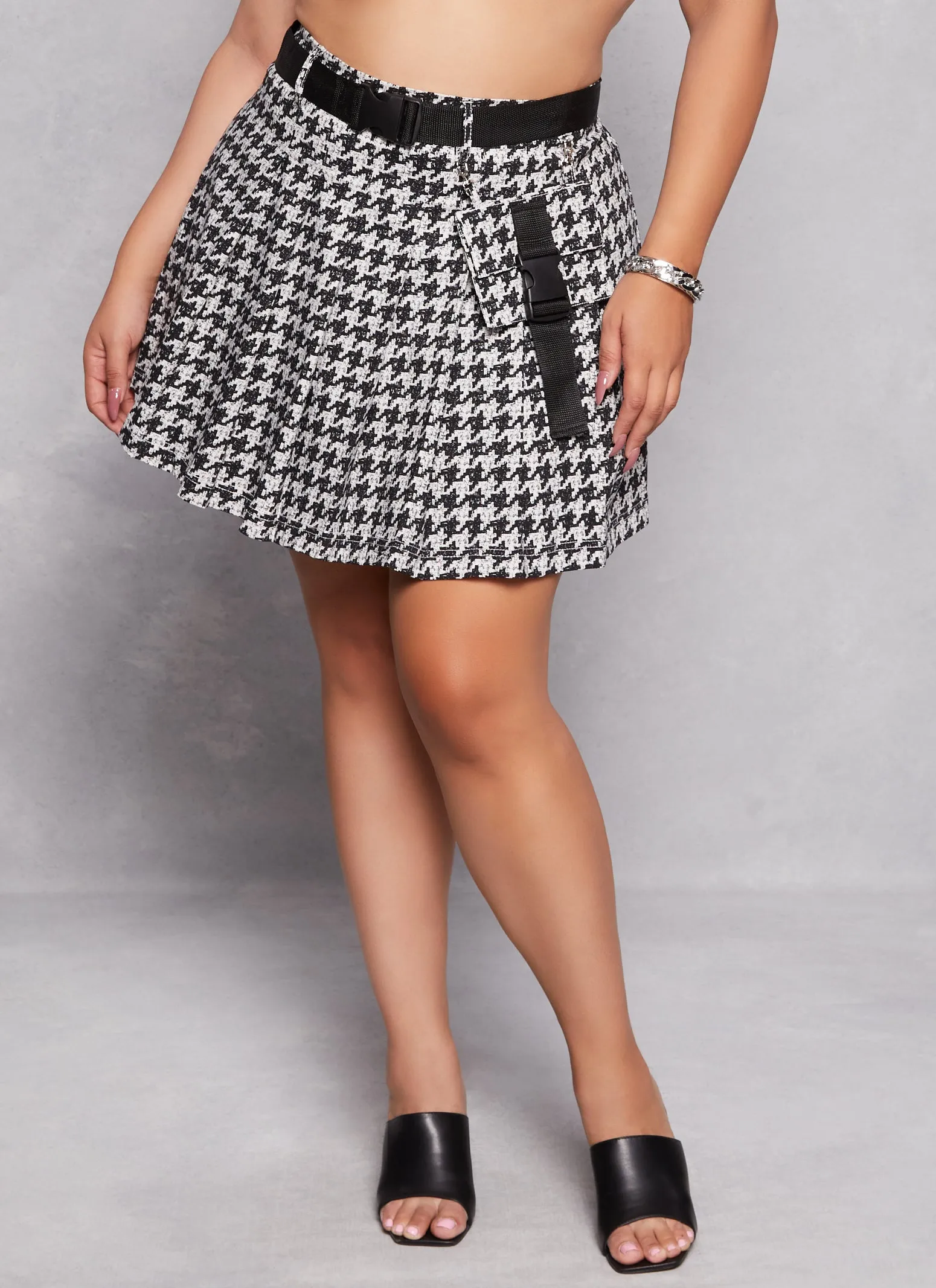 Plus Size Houndstooth Belted Pleated Skirt sold by Rainbow product image thumbnail 2