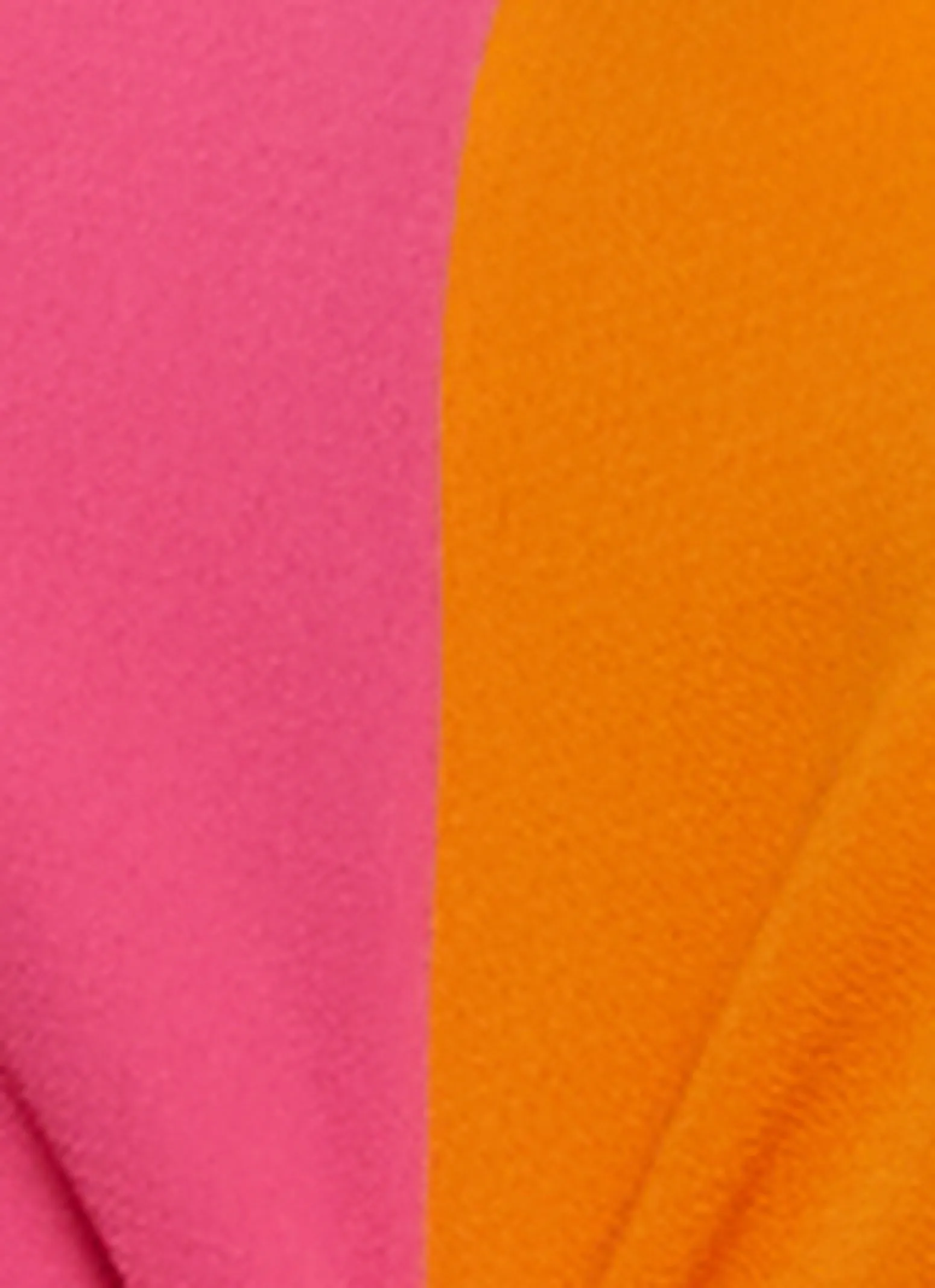 Plus Size Color Block Twist Front Top sold by Rainbow product image thumbnail 3