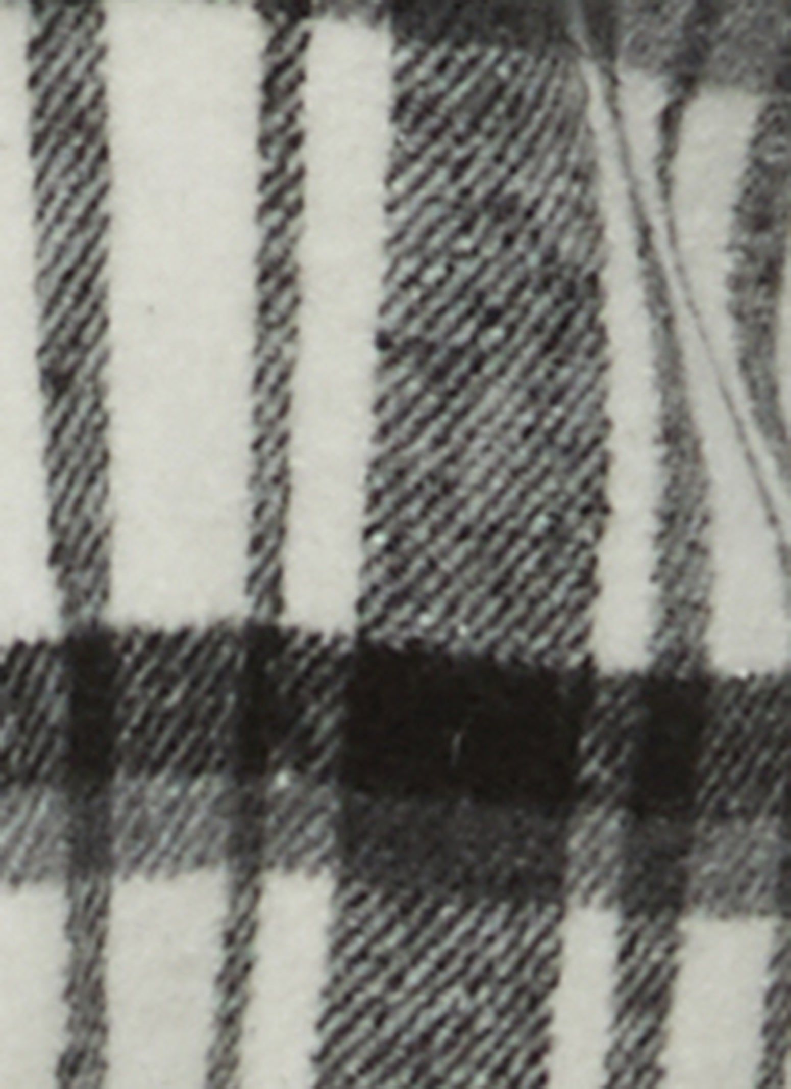 Plus Size Plaid Raw Hem Cropped Shacket sold by Rainbow product image thumbnail 4