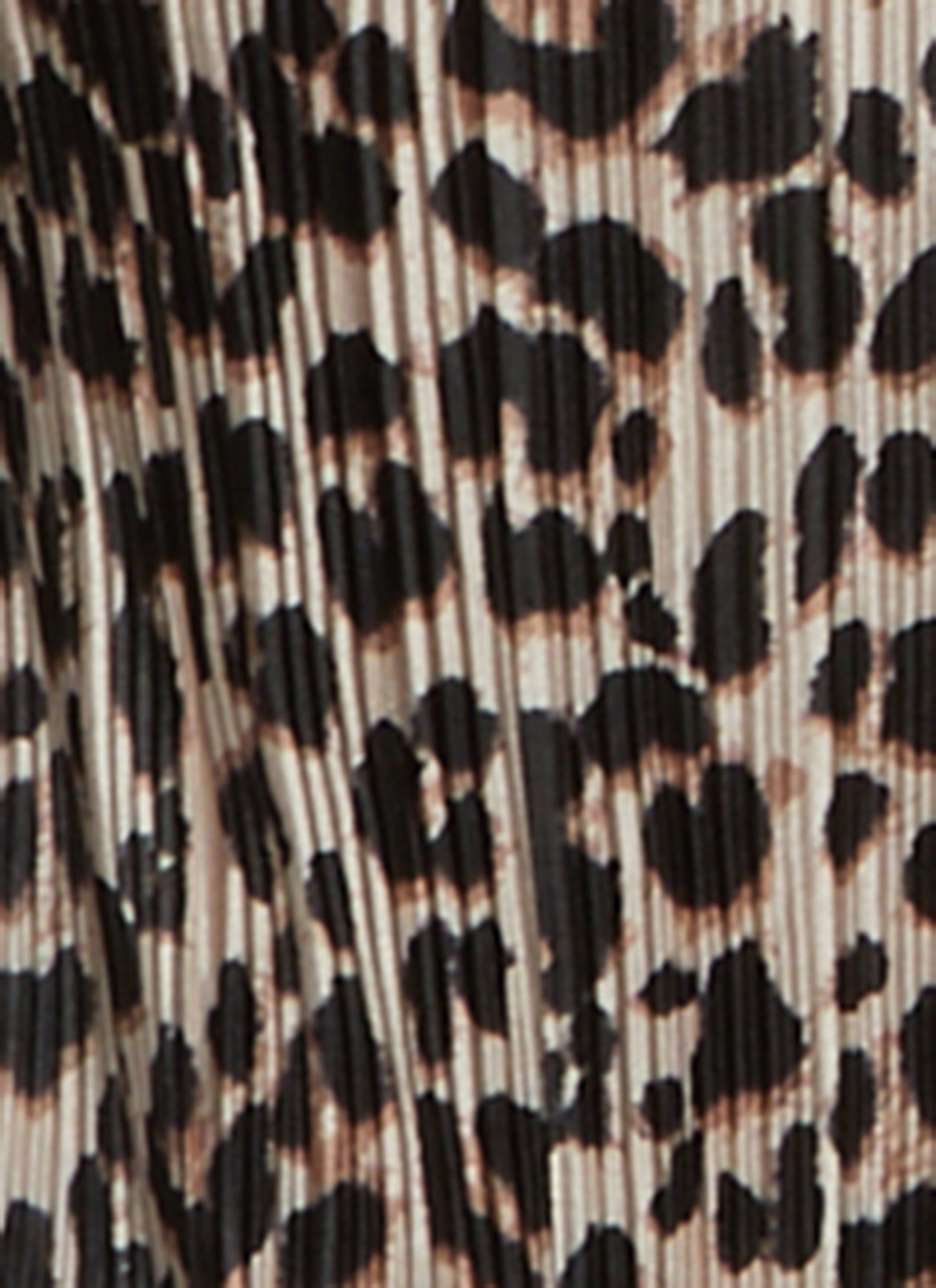 Plus Size Plisse Printed Wide Leg Pants sold by Rainbow product image thumbnail 3