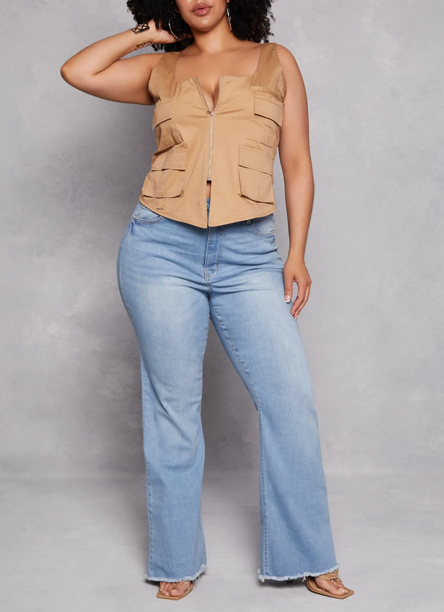 Plus Size Cargo Pocket Zip Front Cropped Tank Top sold by Rainbow product image thumbnail 2