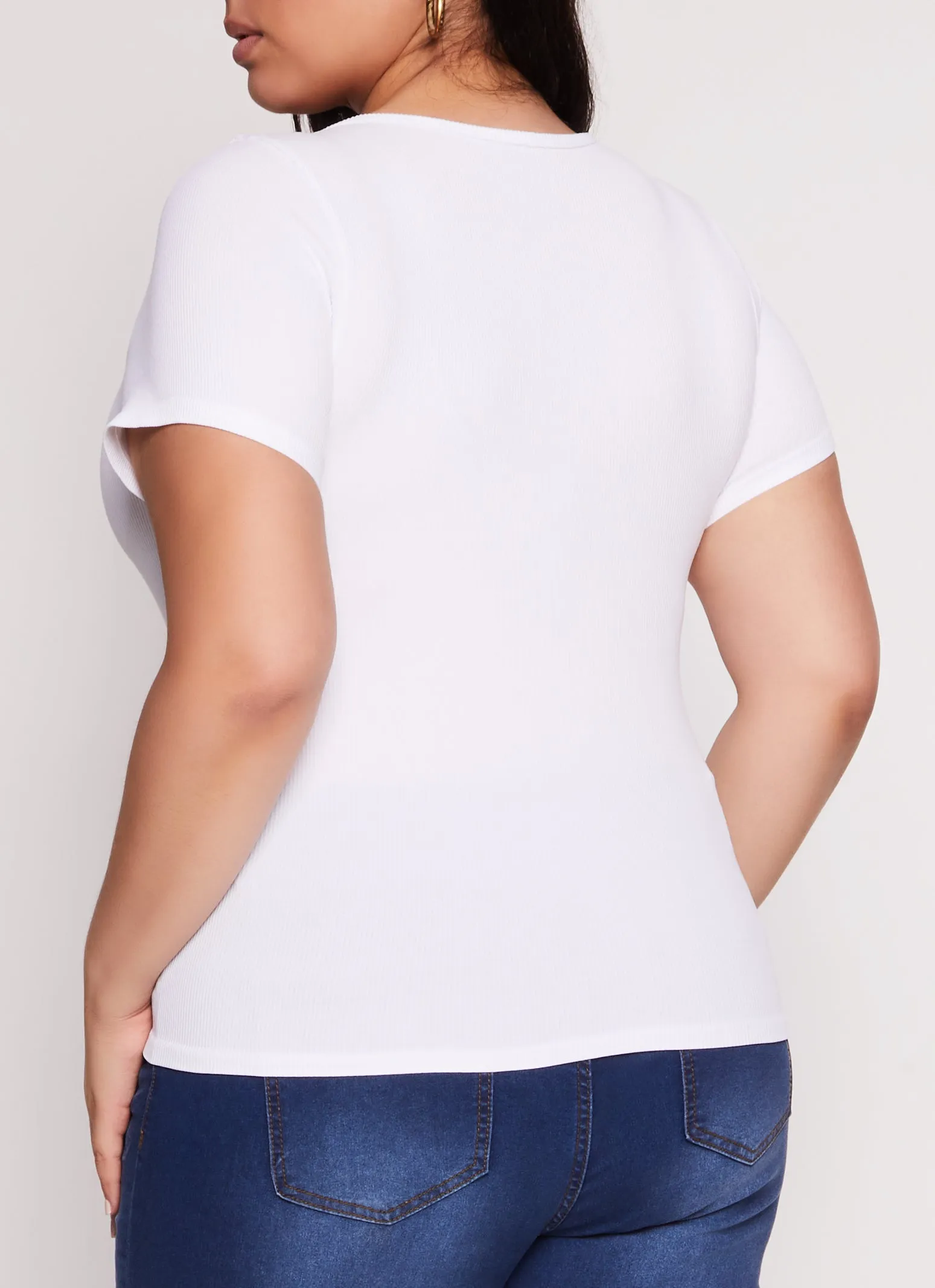 Plus Size Ribbed Knit Chain Detail Keyhole Tee sold by Rainbow product image thumbnail 3