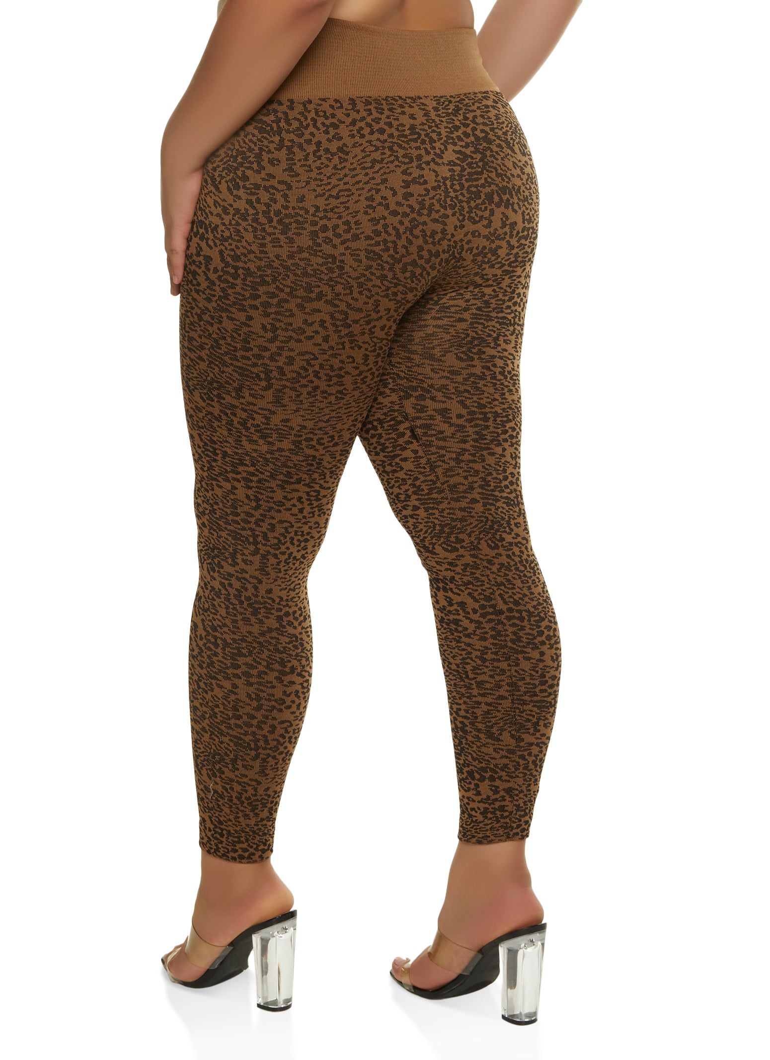 Plus Size Seamless Leopard Print Leggings sold by Rainbow product image thumbnail 2