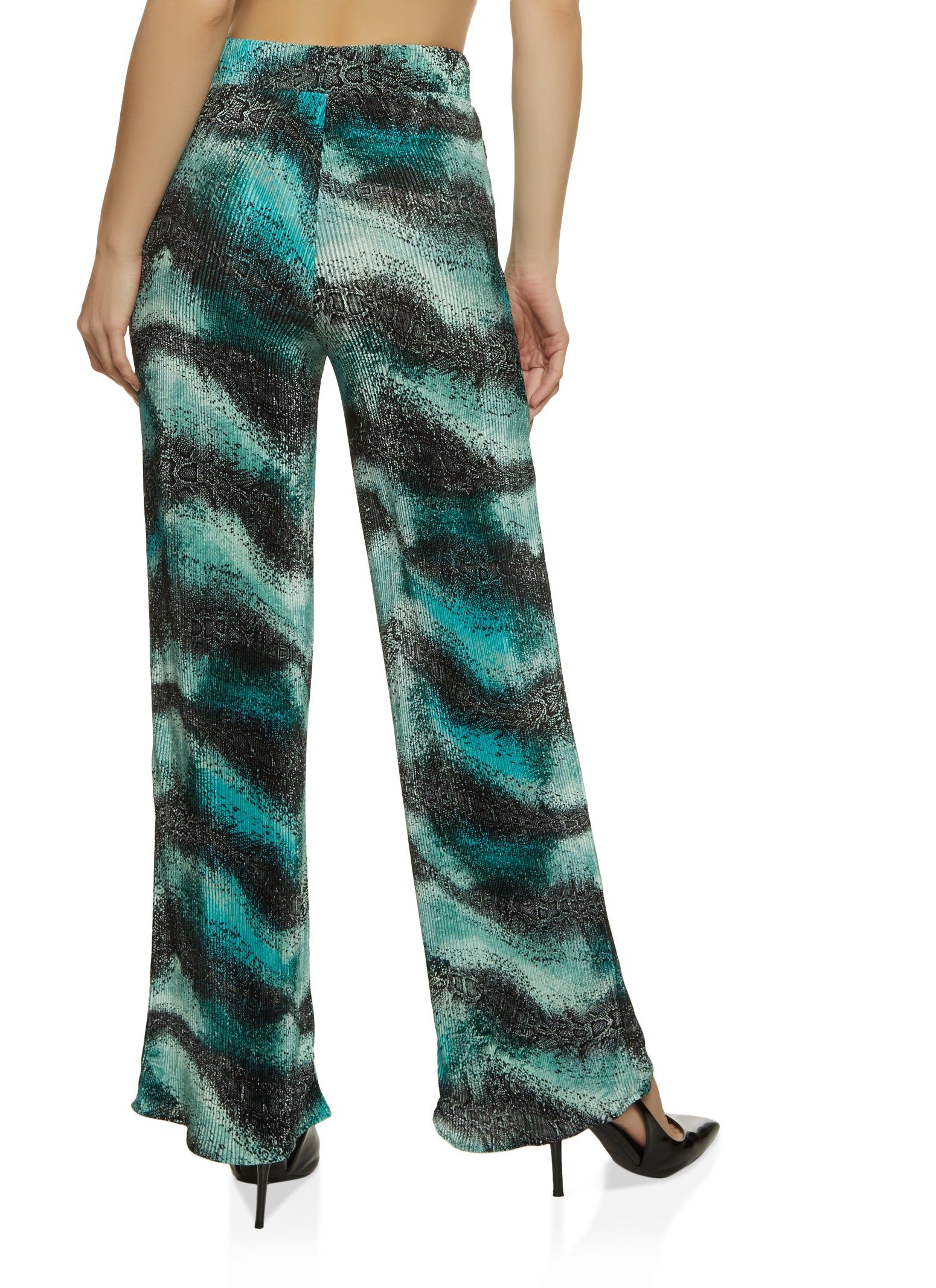 Printed Plisse Wide Leg Pants sold by Rainbow product image thumbnail 2