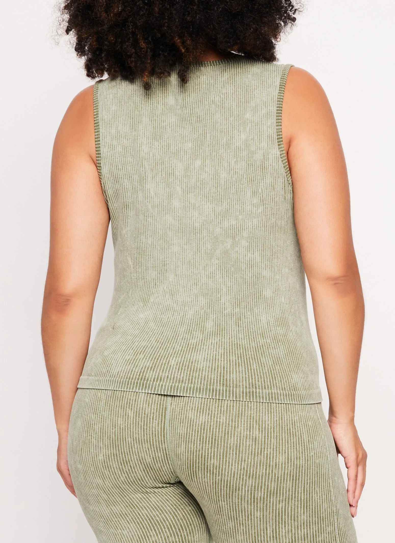 Plus Size Seamless Ribbed Tank Top sold by Rainbow product image thumbnail 3