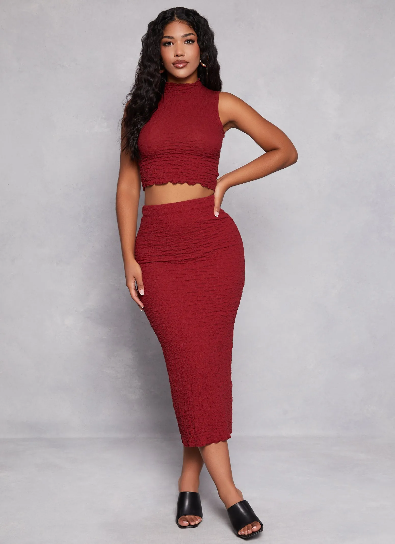 Textured Mock Neck Cropped Tank Top sold by Rainbow product image thumbnail 2