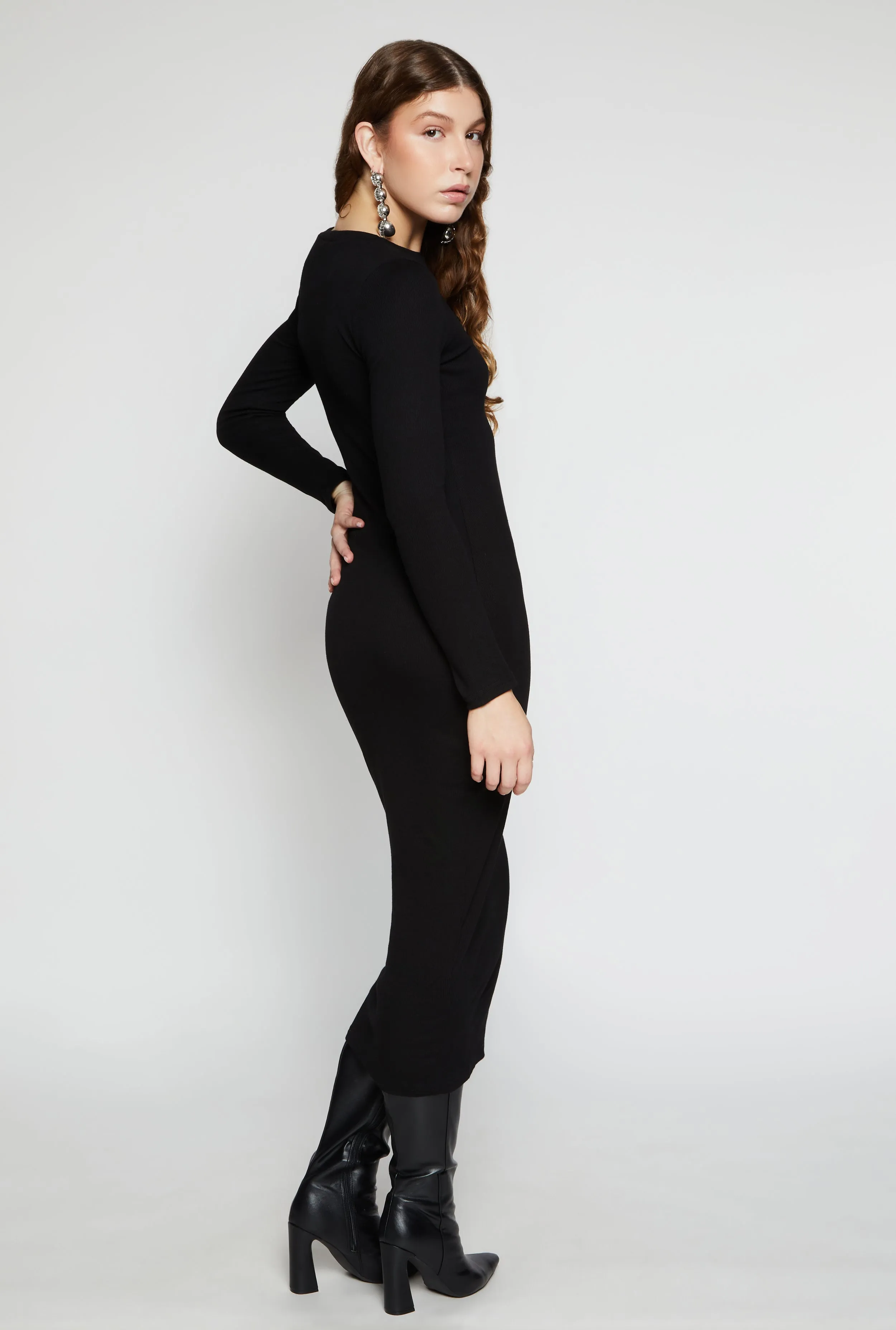 Daisy Ribbed Crew Neck Midi Dress sold by Rainbow product image thumbnail 3