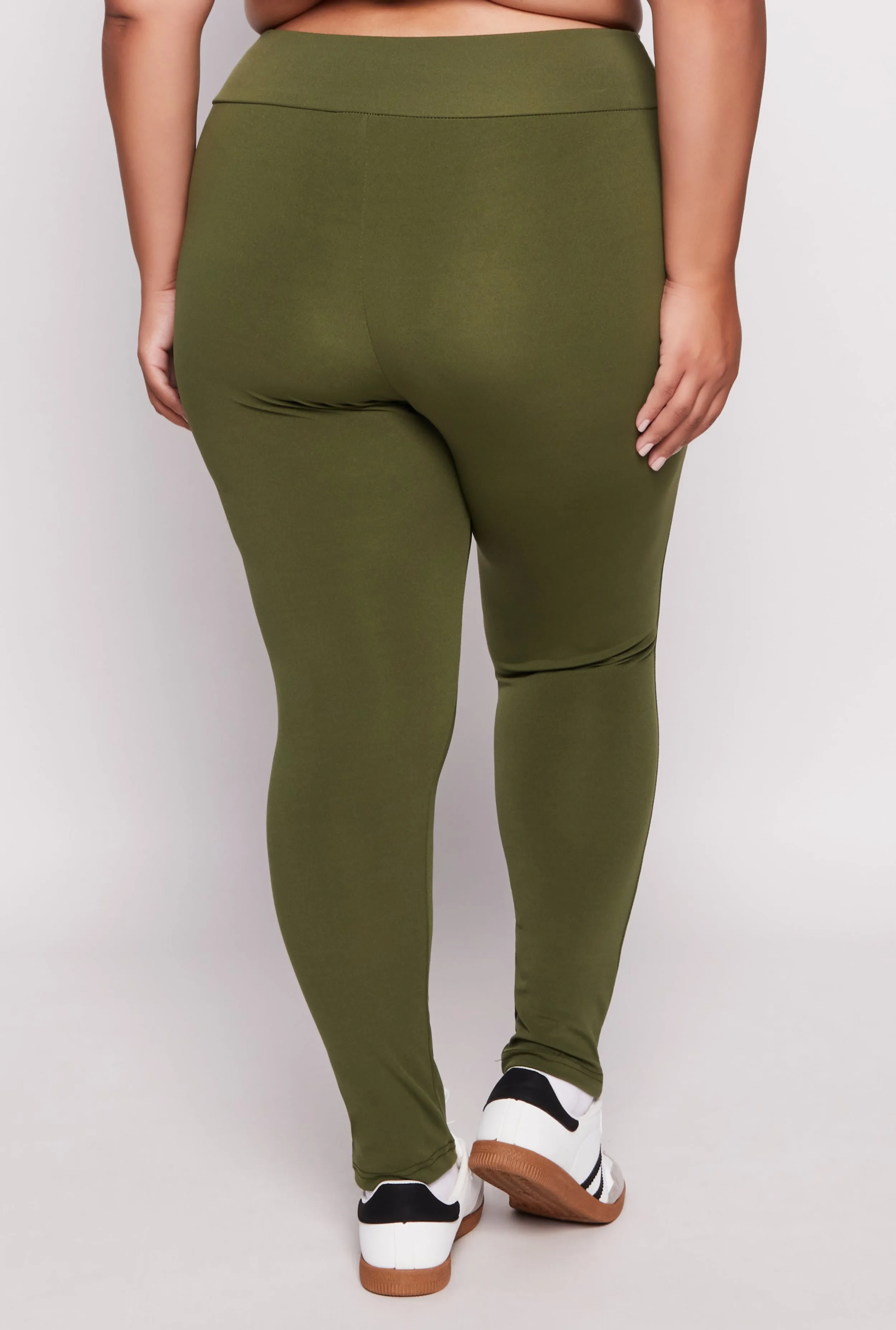 Plus Size High Waist Pocket Leggings sold by Rainbow product image thumbnail 3