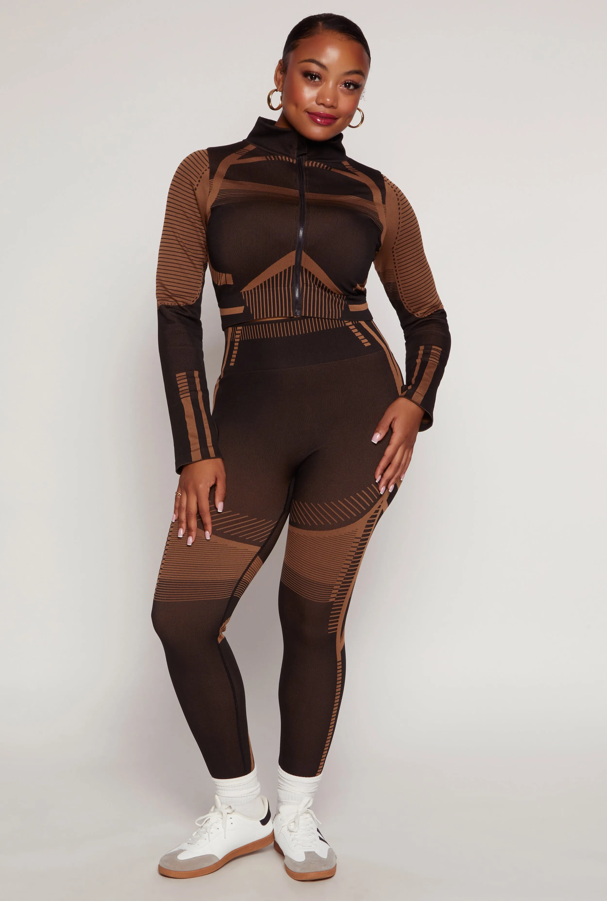 Plus Size Seamless Printed Cropped Track Jacket sold by Rainbow product image thumbnail 2