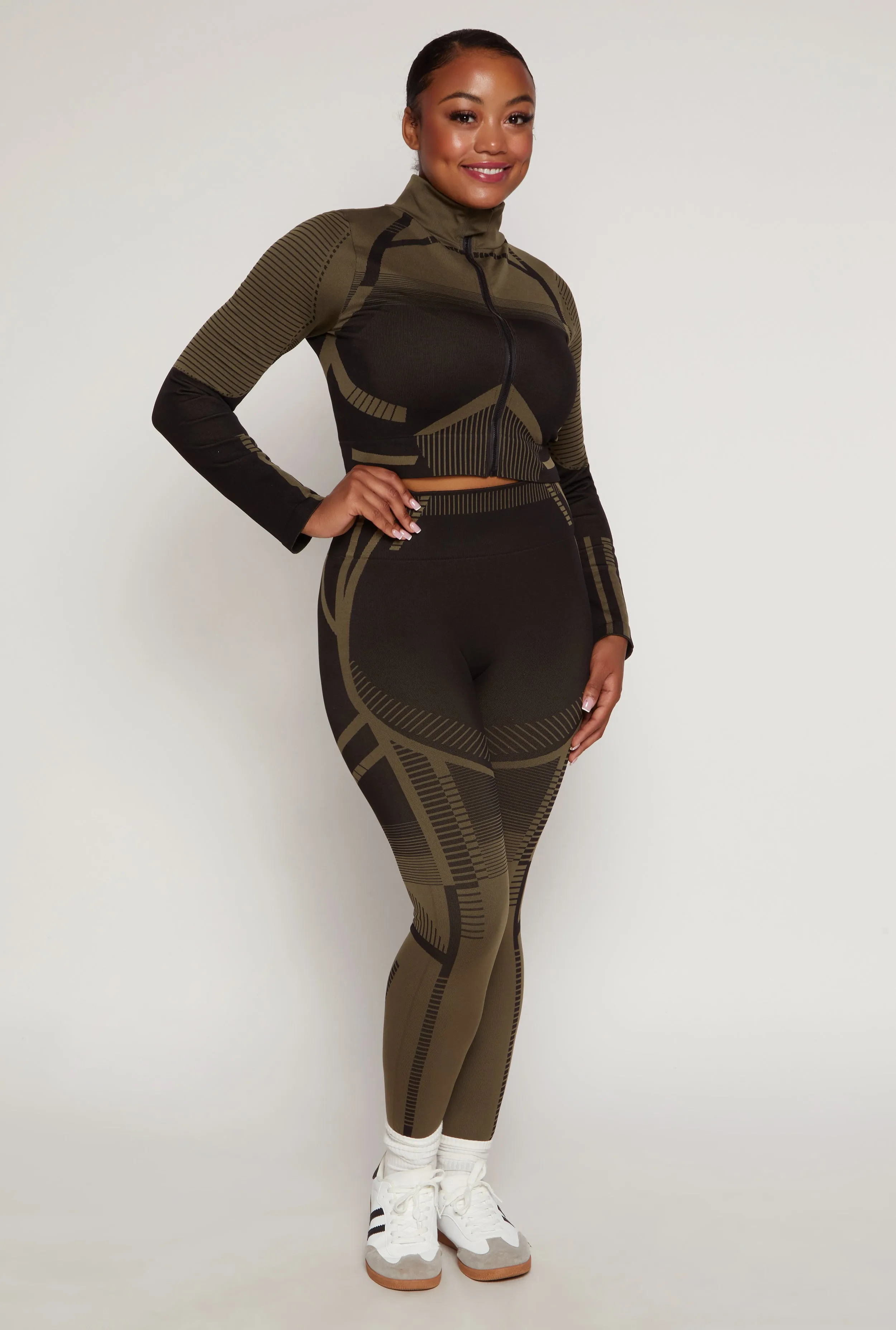 Plus Size Contrast Stripe Seamless Leggings sold by Rainbow