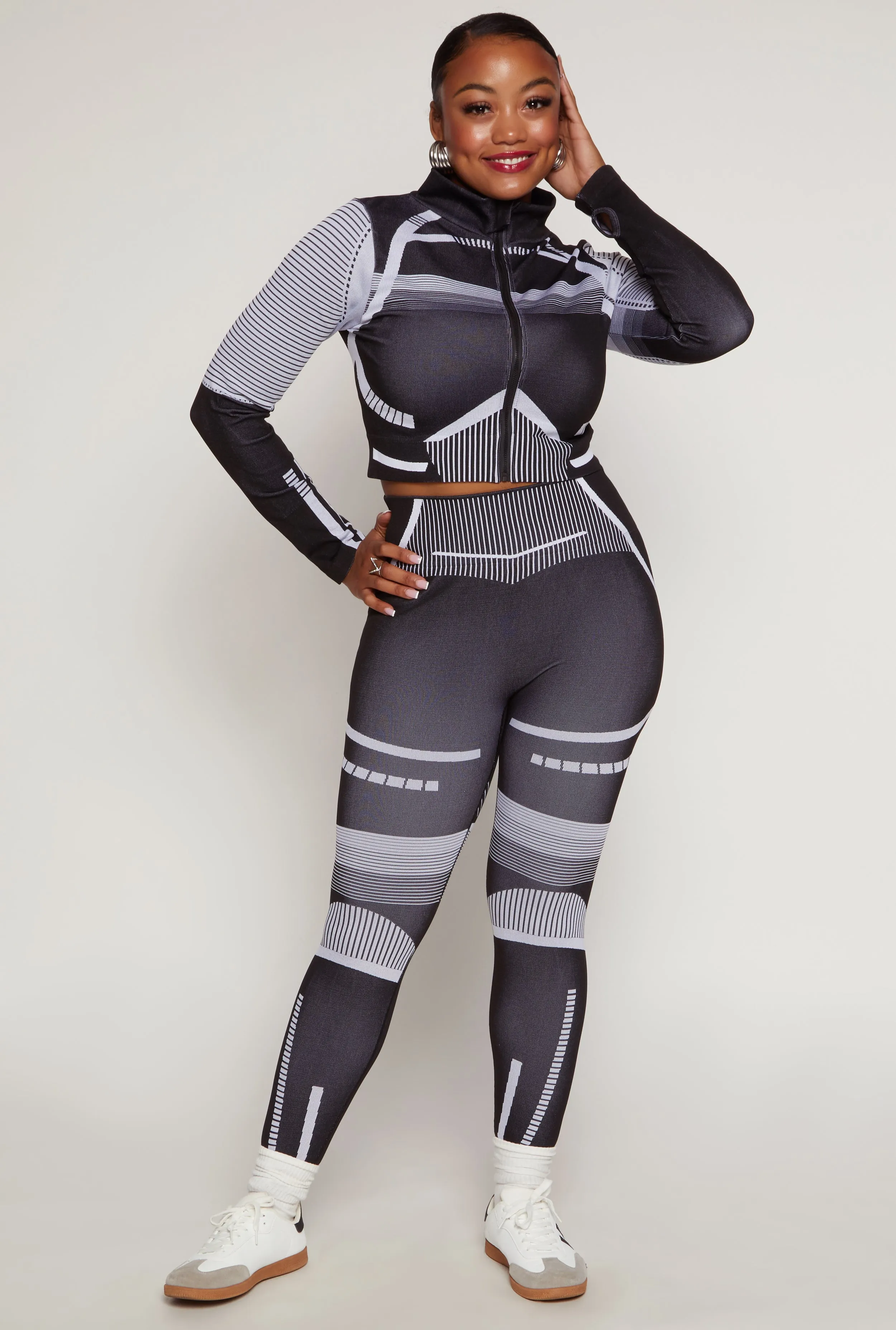 Plus Size Contrast Stripe Seamless Leggings sold by Rainbow