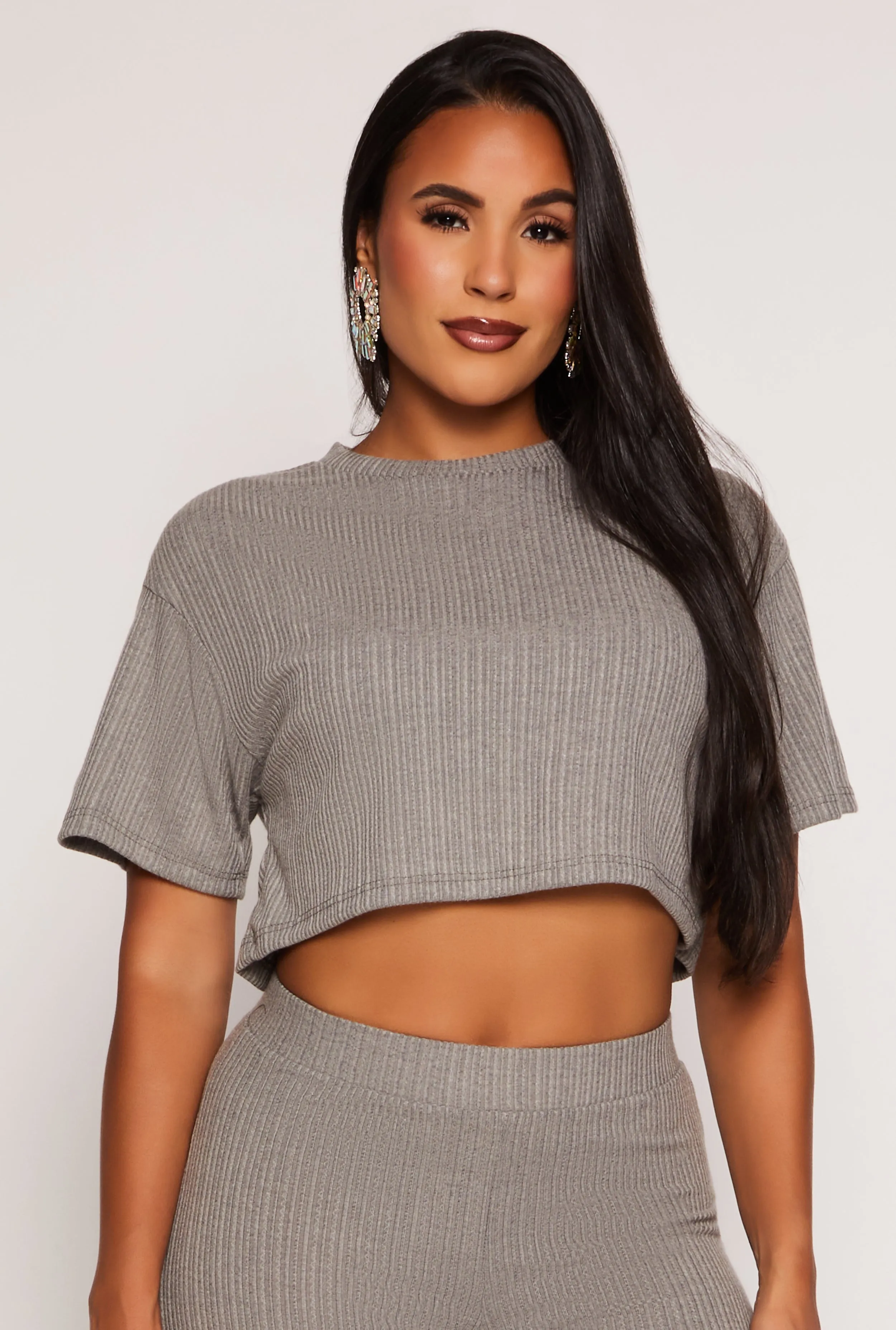 Ribbed Knit Crew Neck Cropped Tee sold by Rainbow