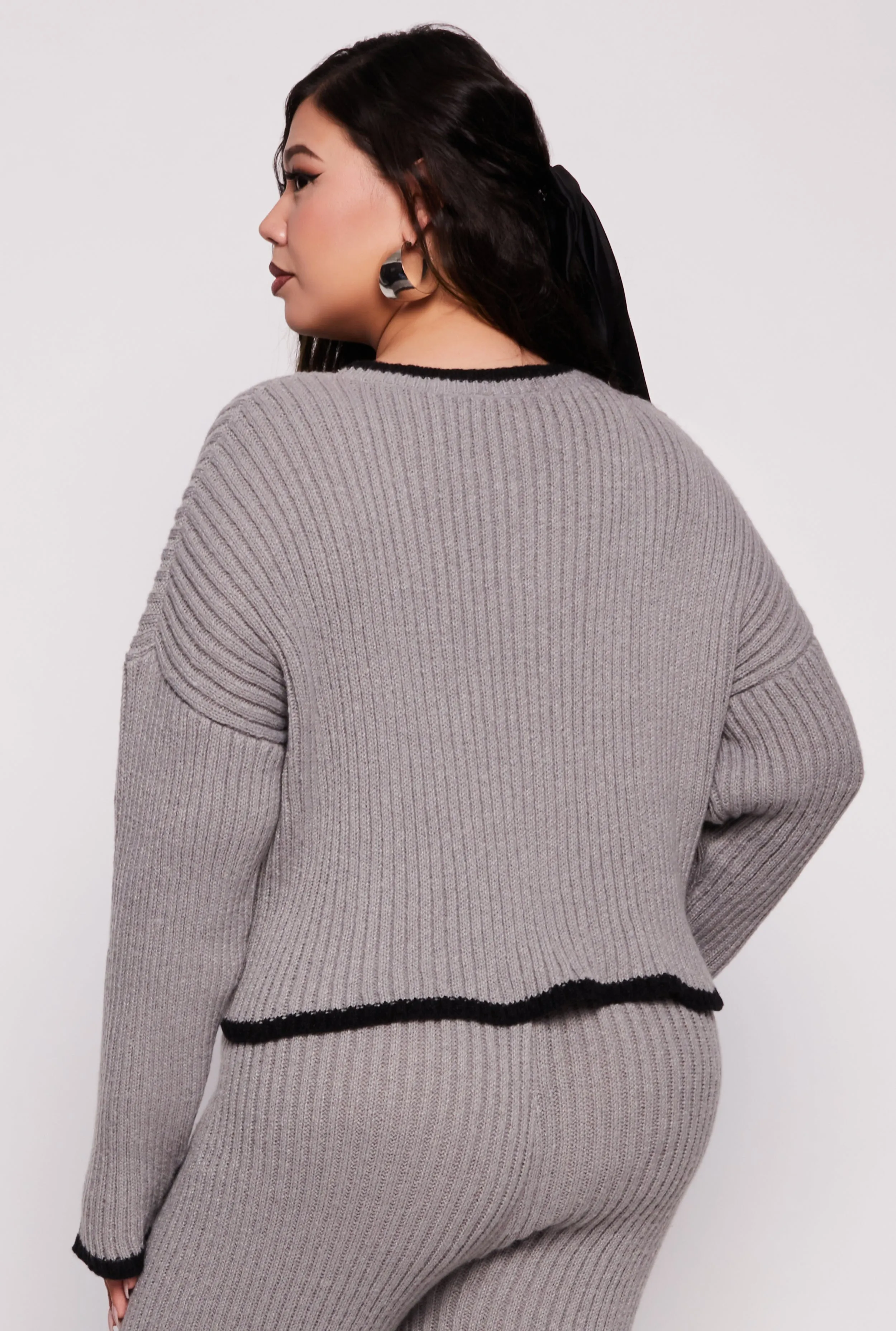 Plus Size Contrast Trim Knit Sweater sold by Rainbow product image thumbnail 3