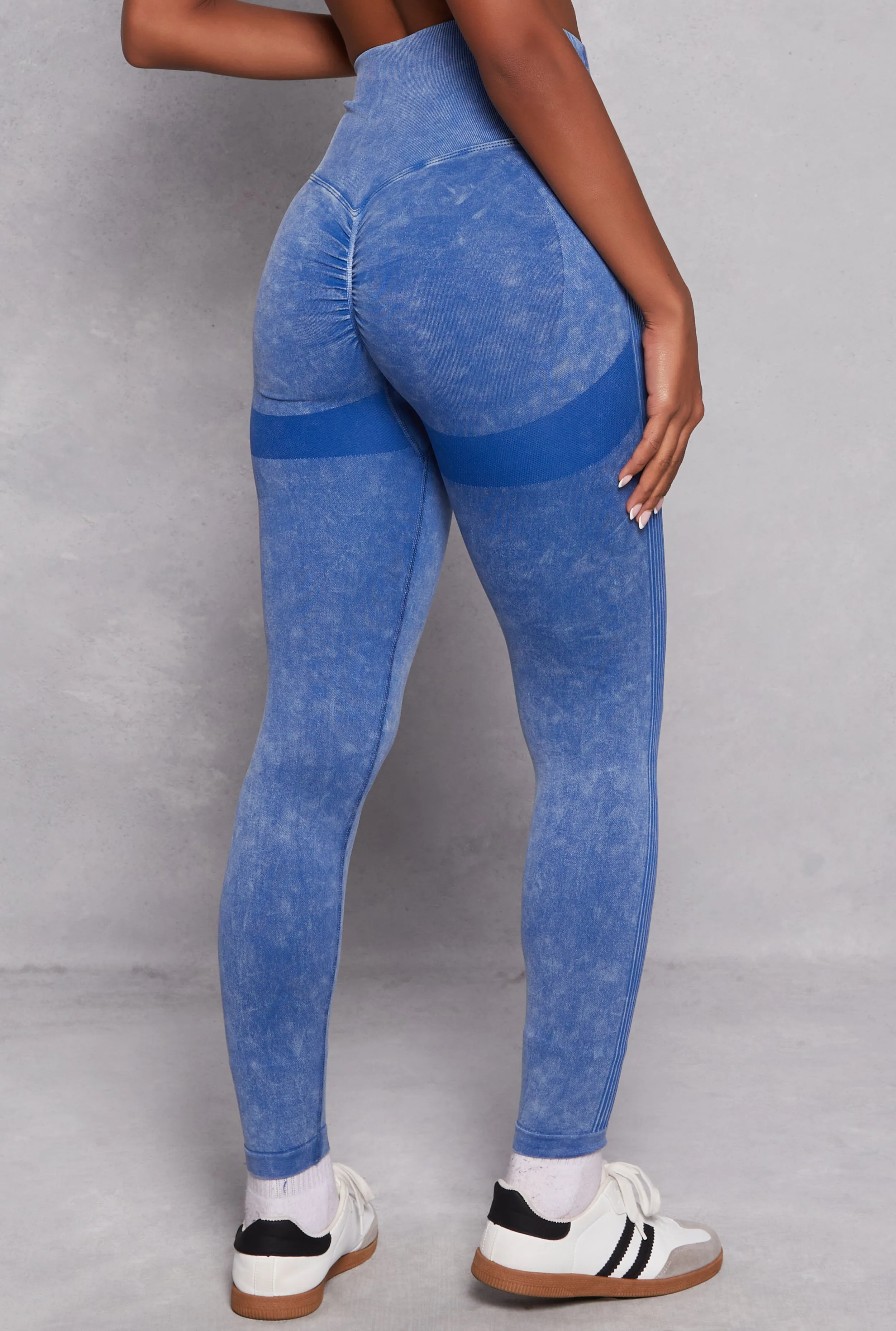 Seamless Ribbed Knit Crossover Leggings sold by Rainbow product image thumbnail 3