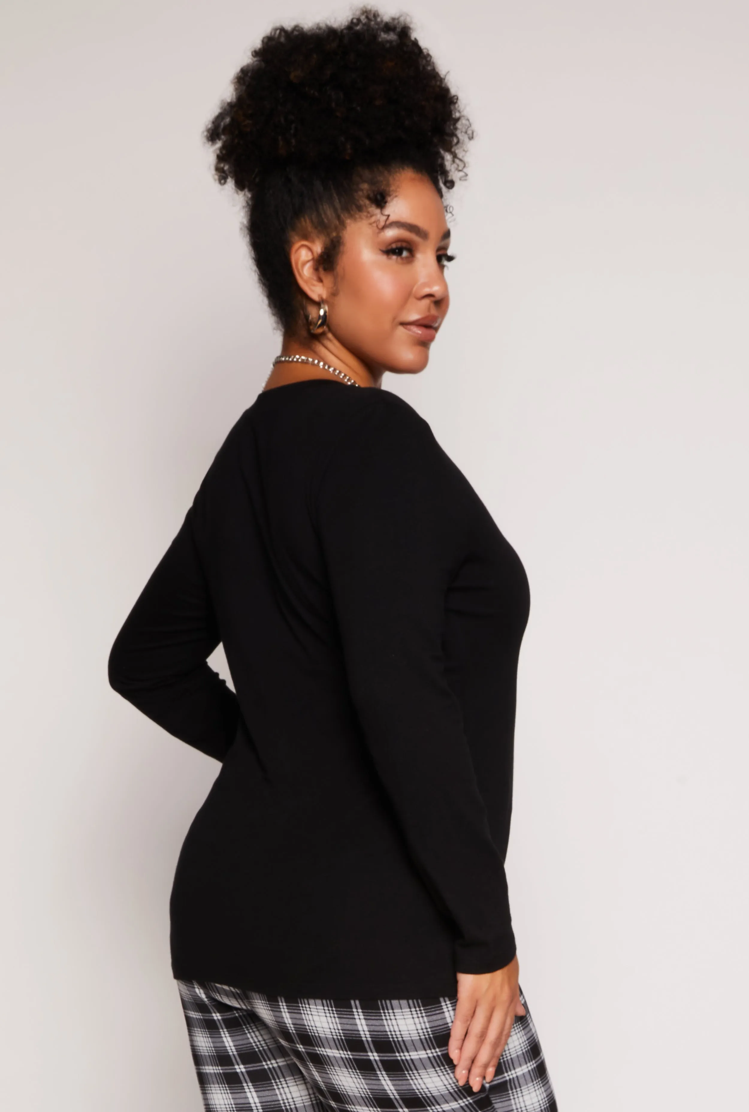 Plus Size Basic Long Sleeve V Neck Tee sold by Rainbow product image thumbnail 3