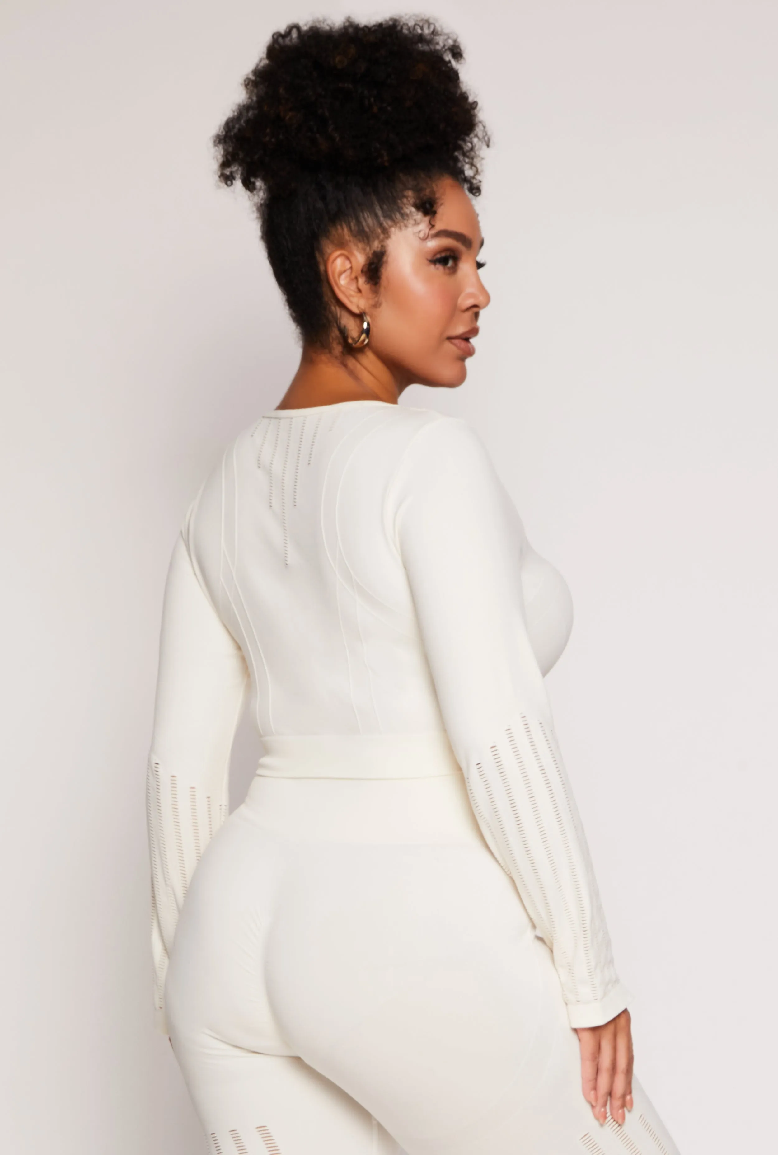 Plus Size Seamless Laser Cut Active Top sold by Rainbow product image thumbnail 3